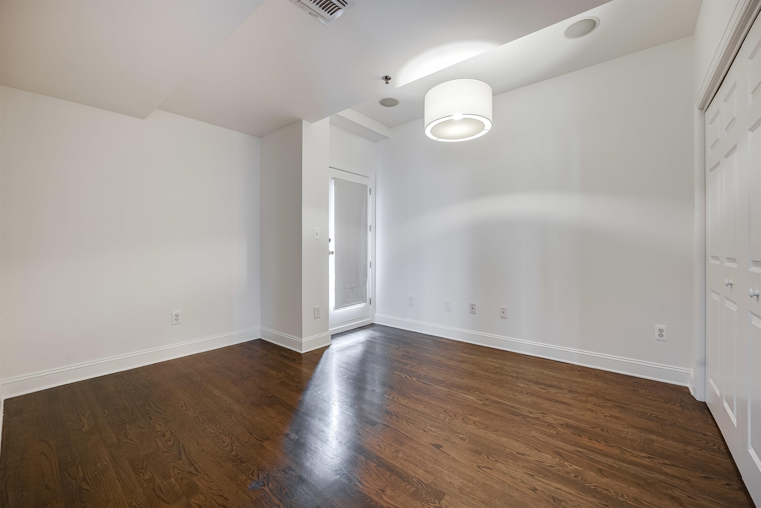 829 WASHINGTON ST Unit: 5