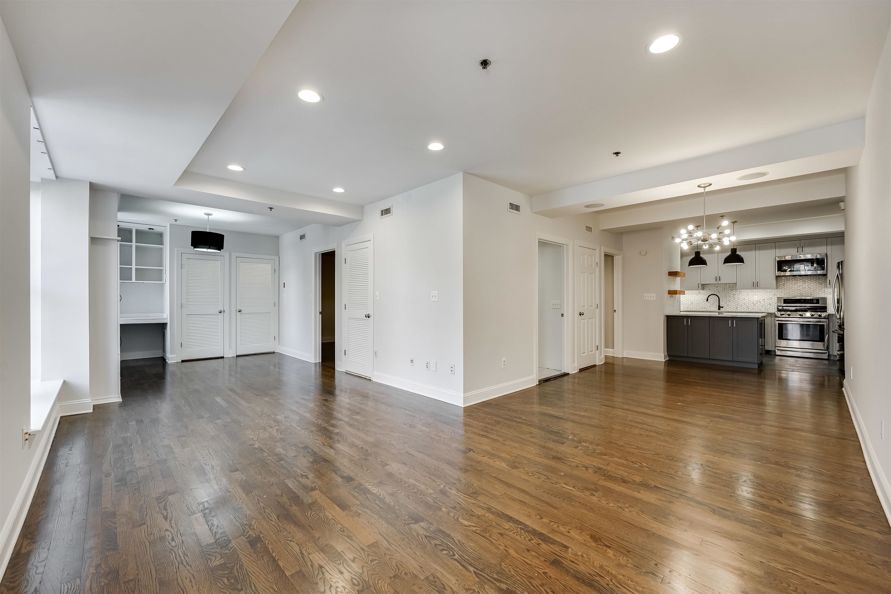 829 WASHINGTON ST Unit: 5
