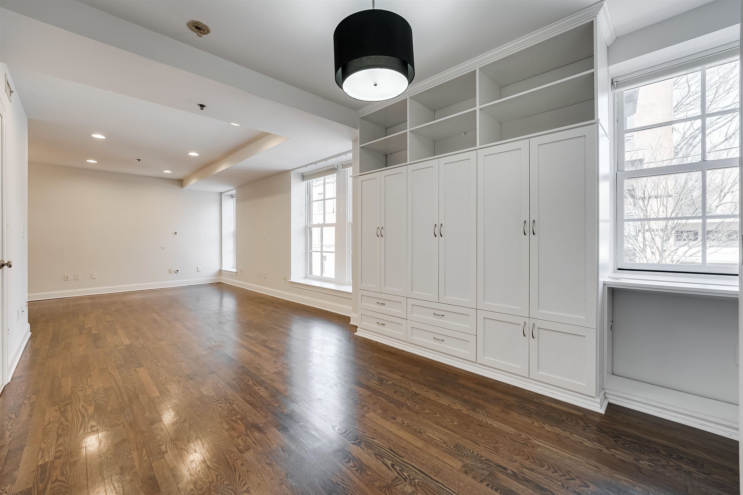 829 WASHINGTON ST Unit: 5
