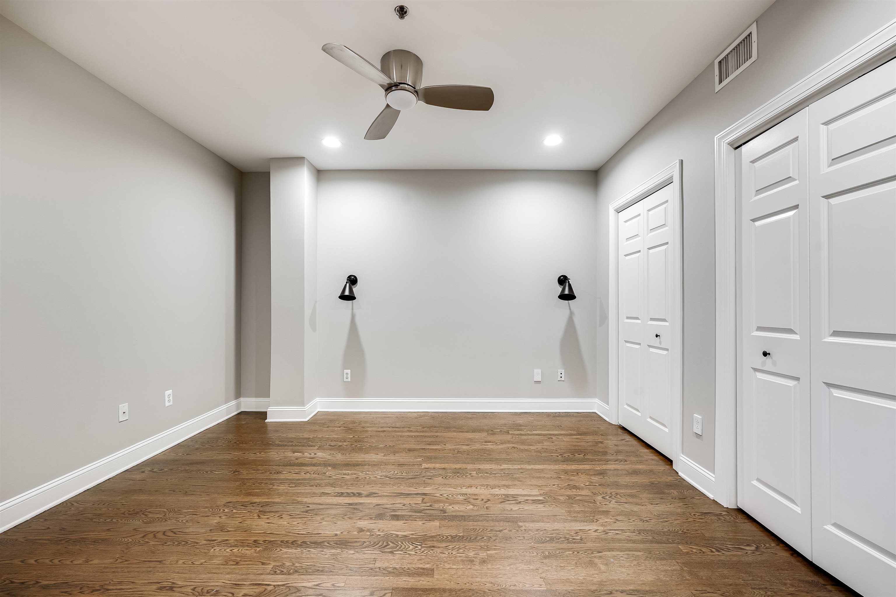 829 WASHINGTON ST Unit: 5