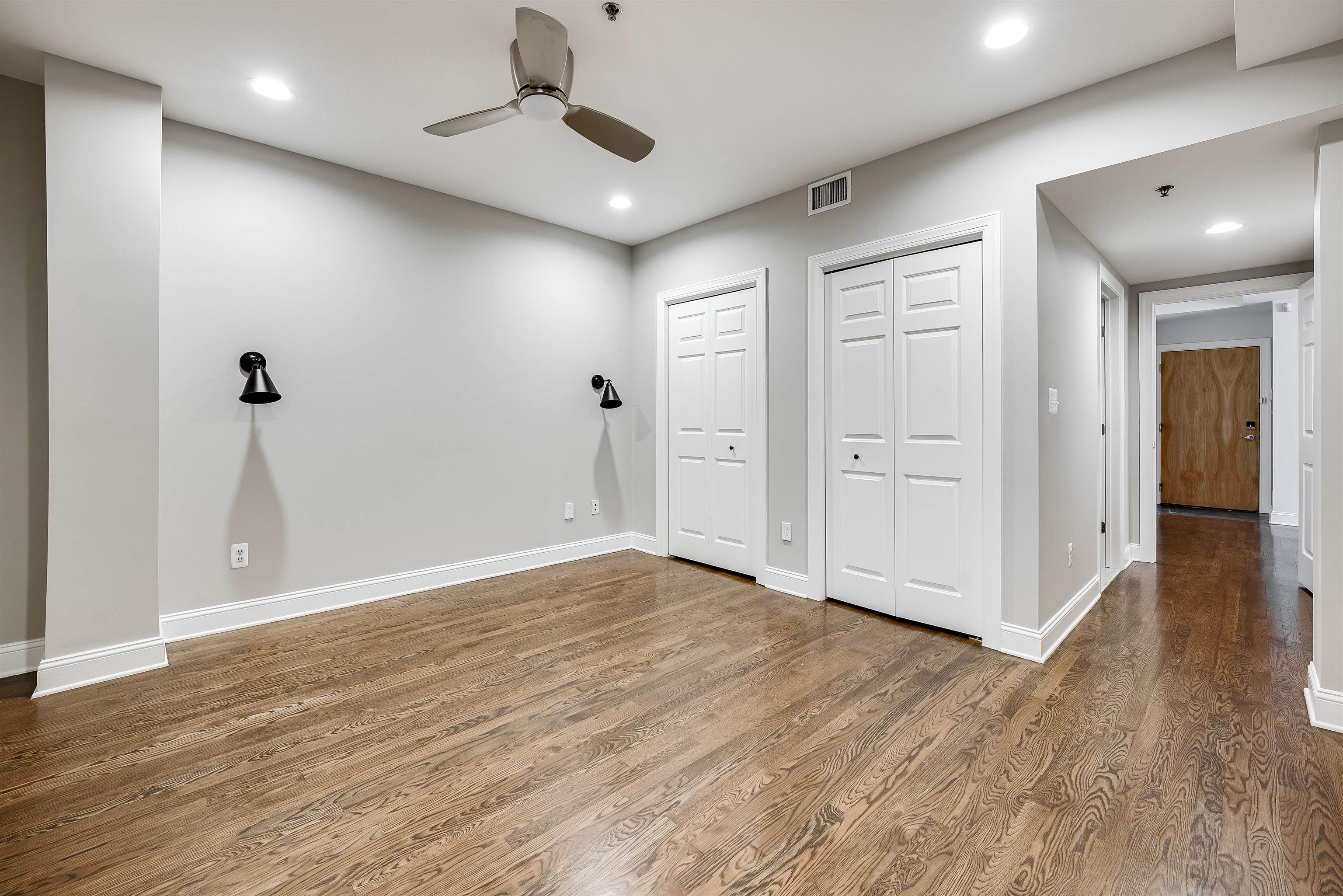 829 WASHINGTON ST Unit: 5