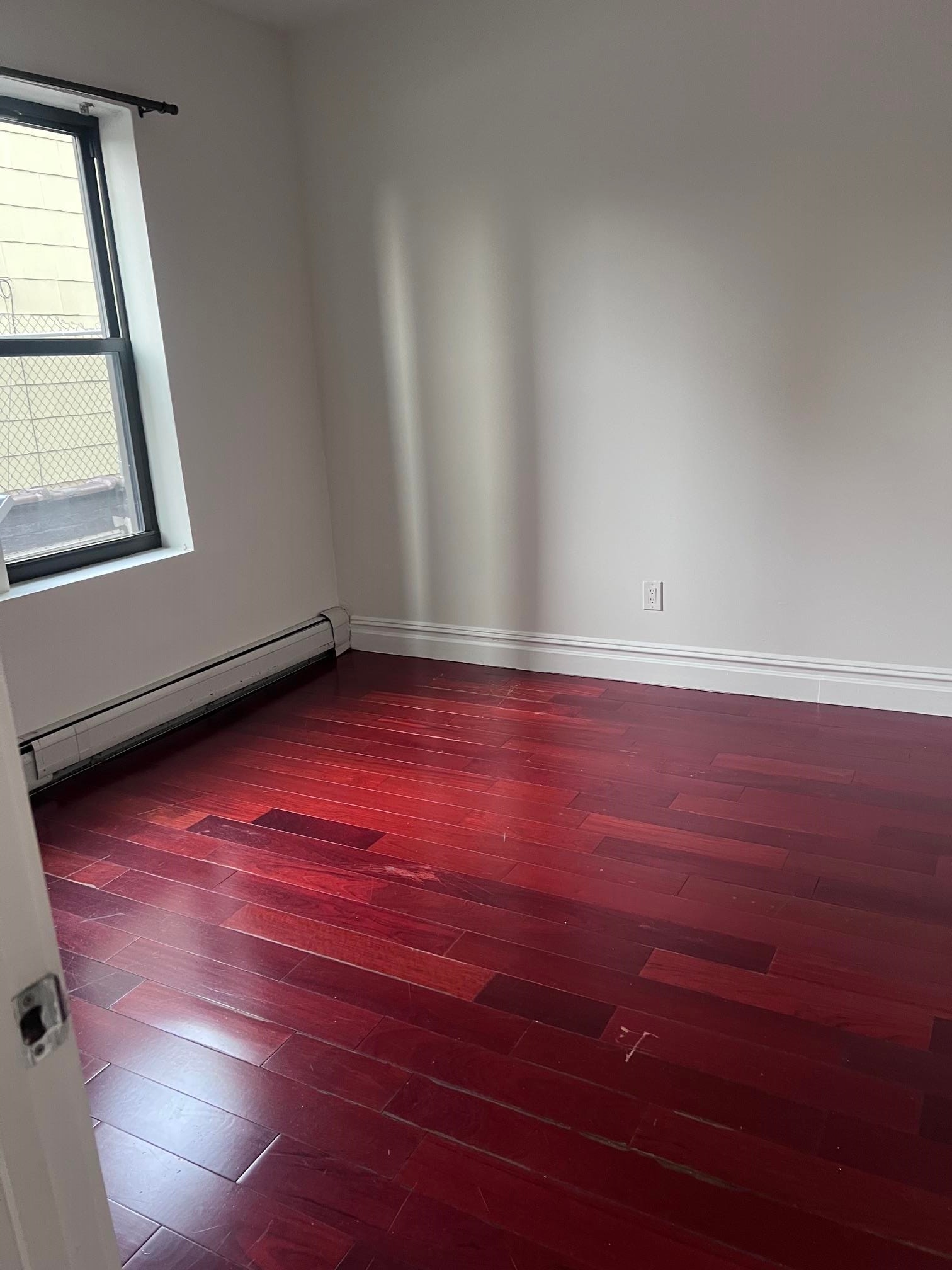 50 49TH ST Unit: 4