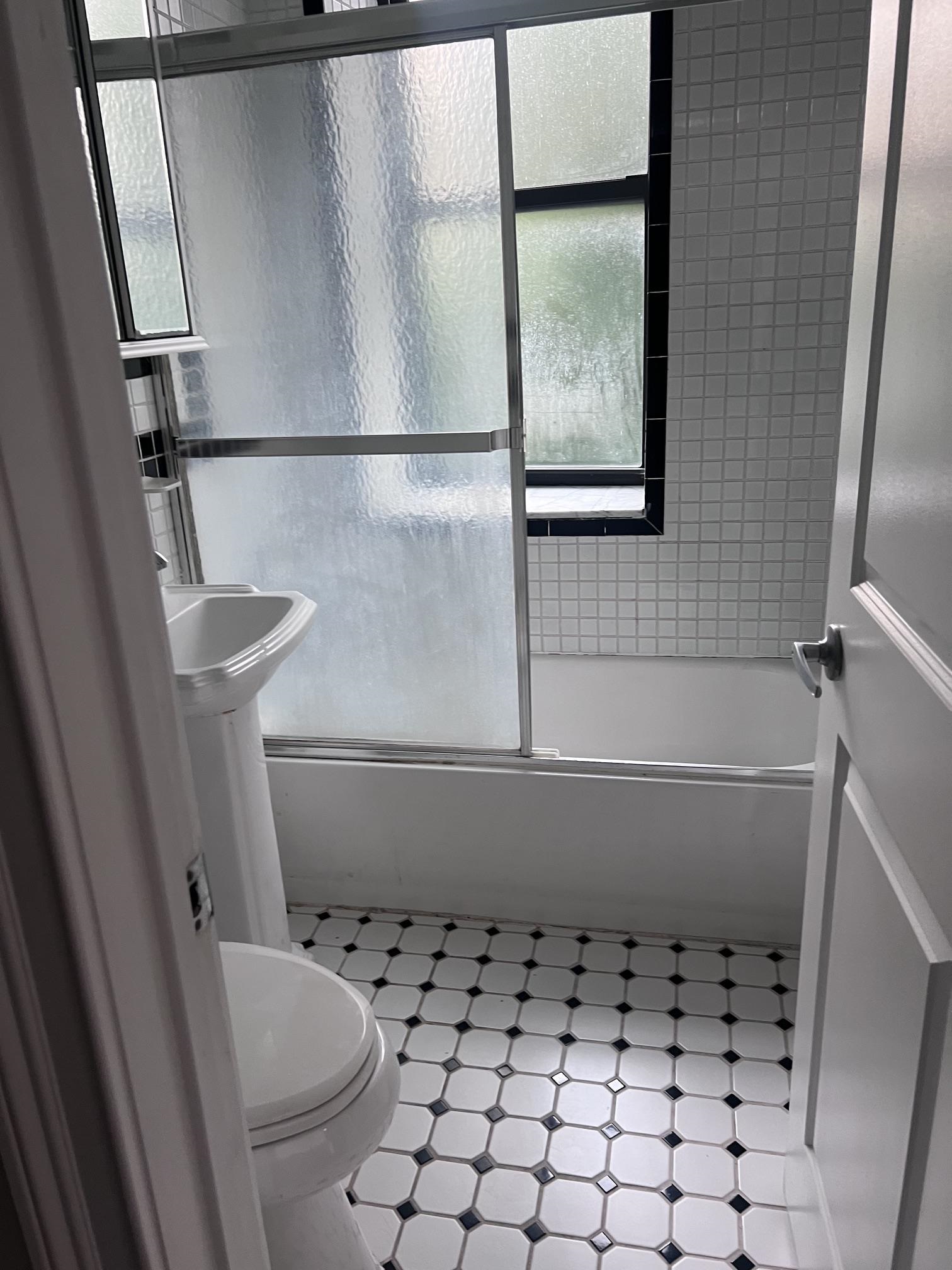 50 49TH ST Unit: 4