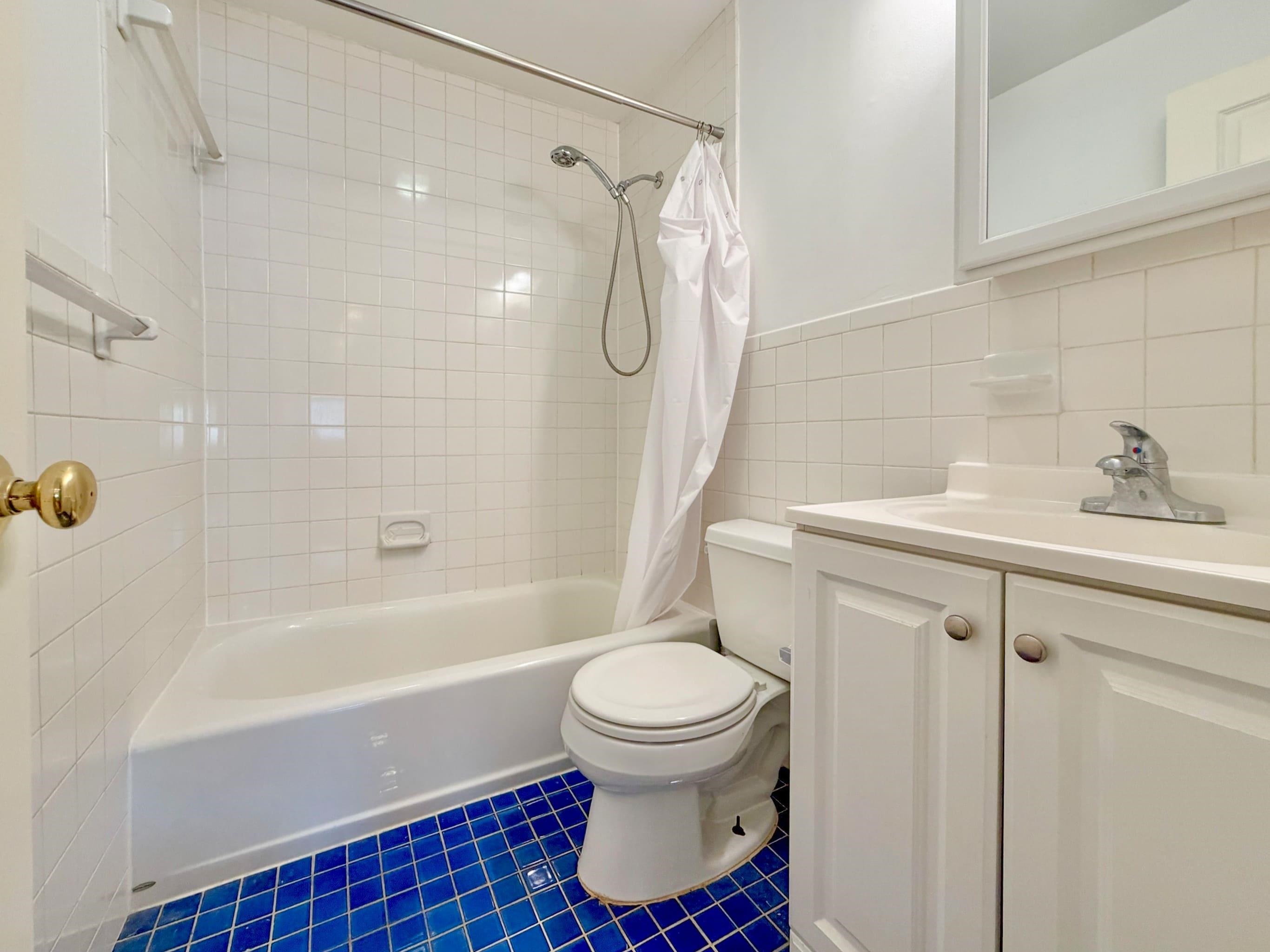 197 NEWARK AVE Unit: 1