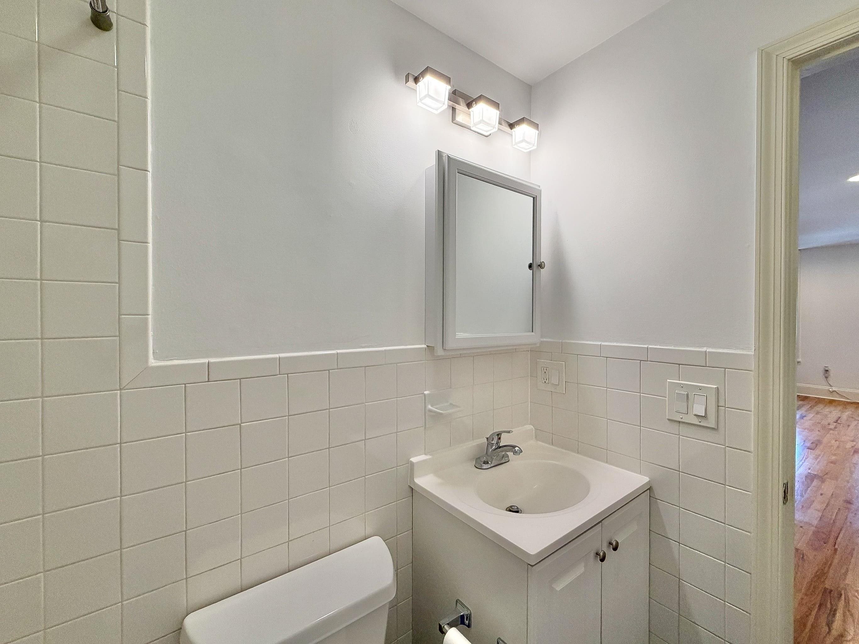 197 NEWARK AVE Unit: 1