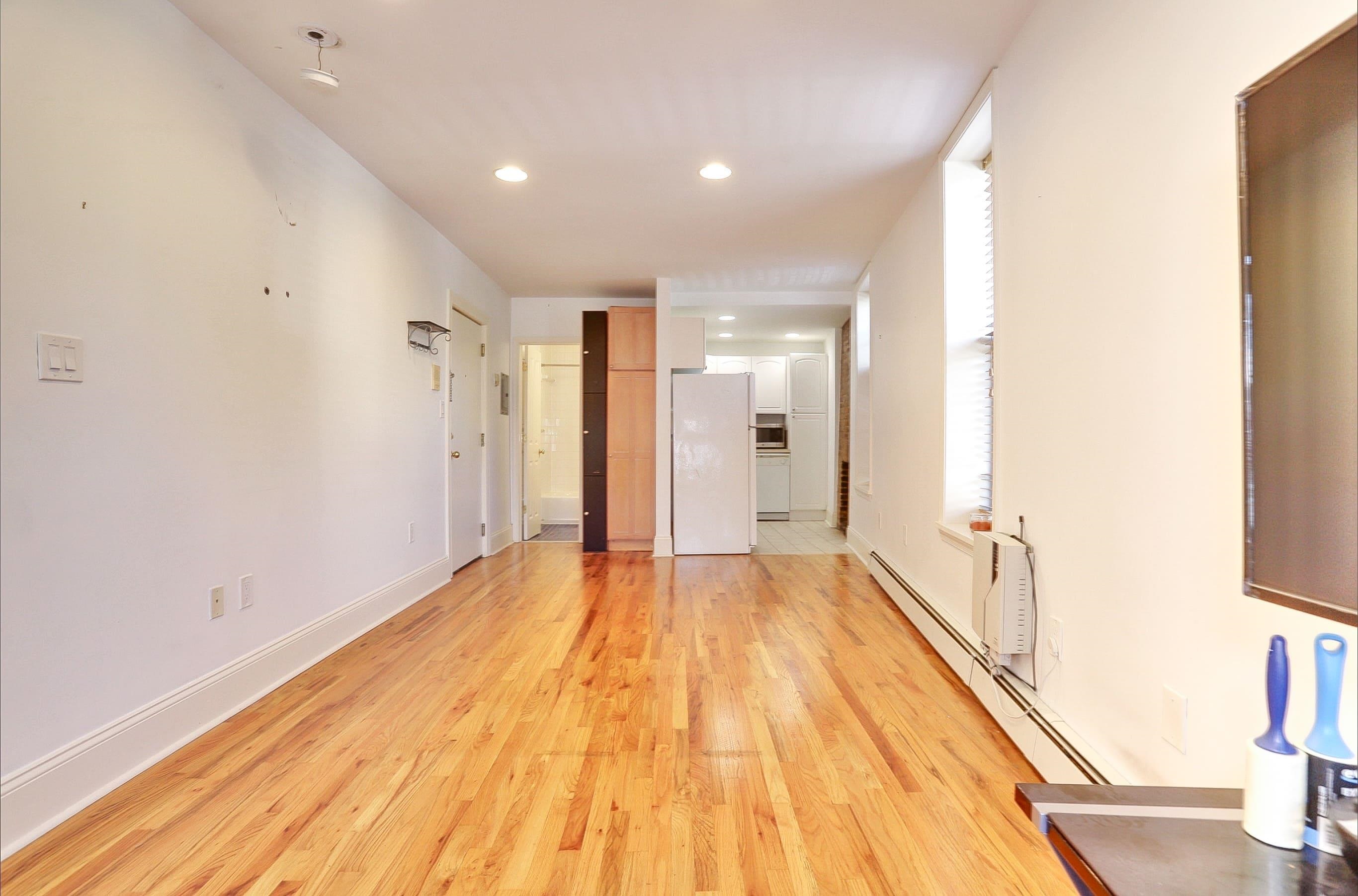 197 NEWARK AVE Unit: 1