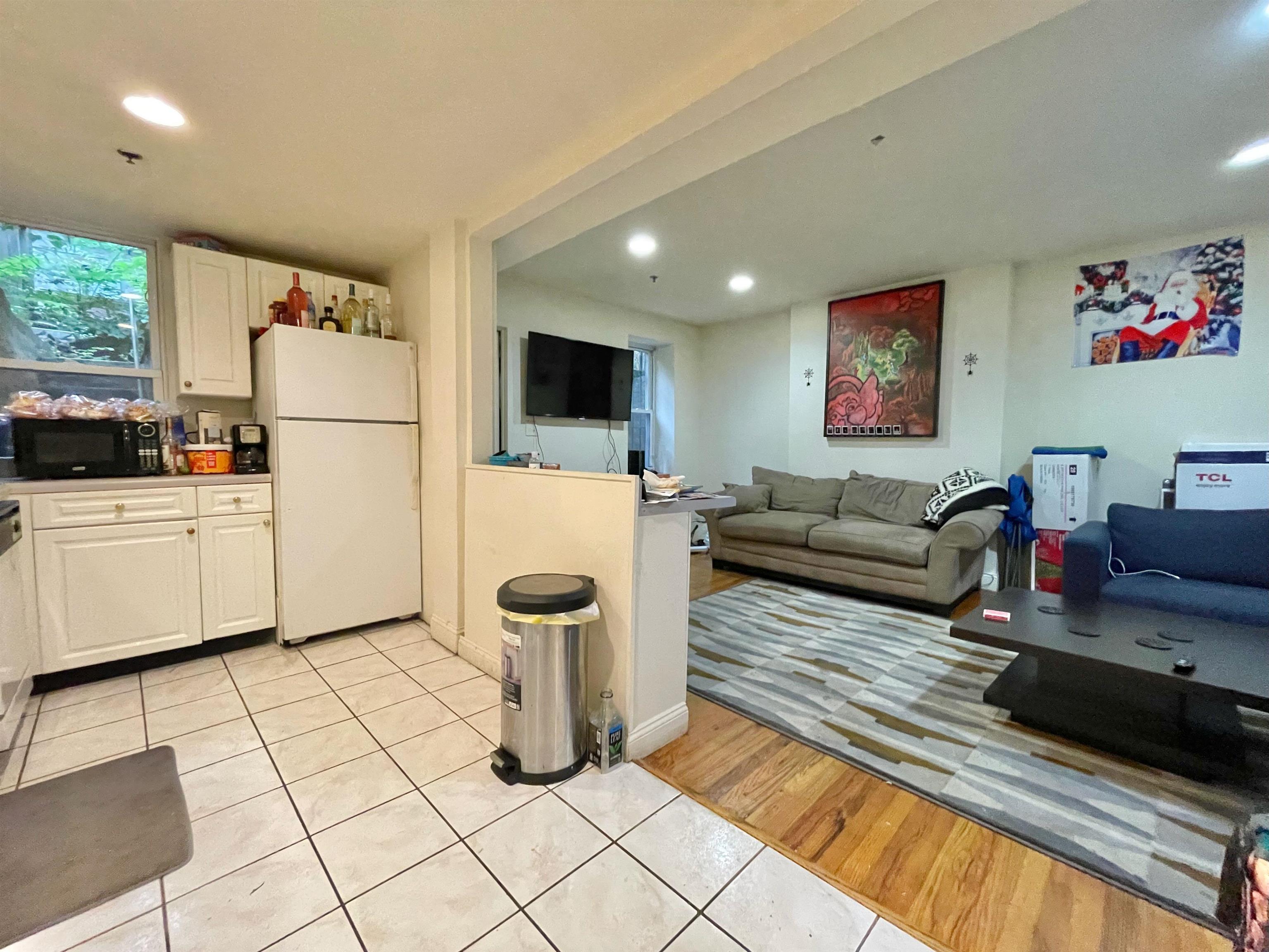 1035 WASHINGTON ST Unit: LL