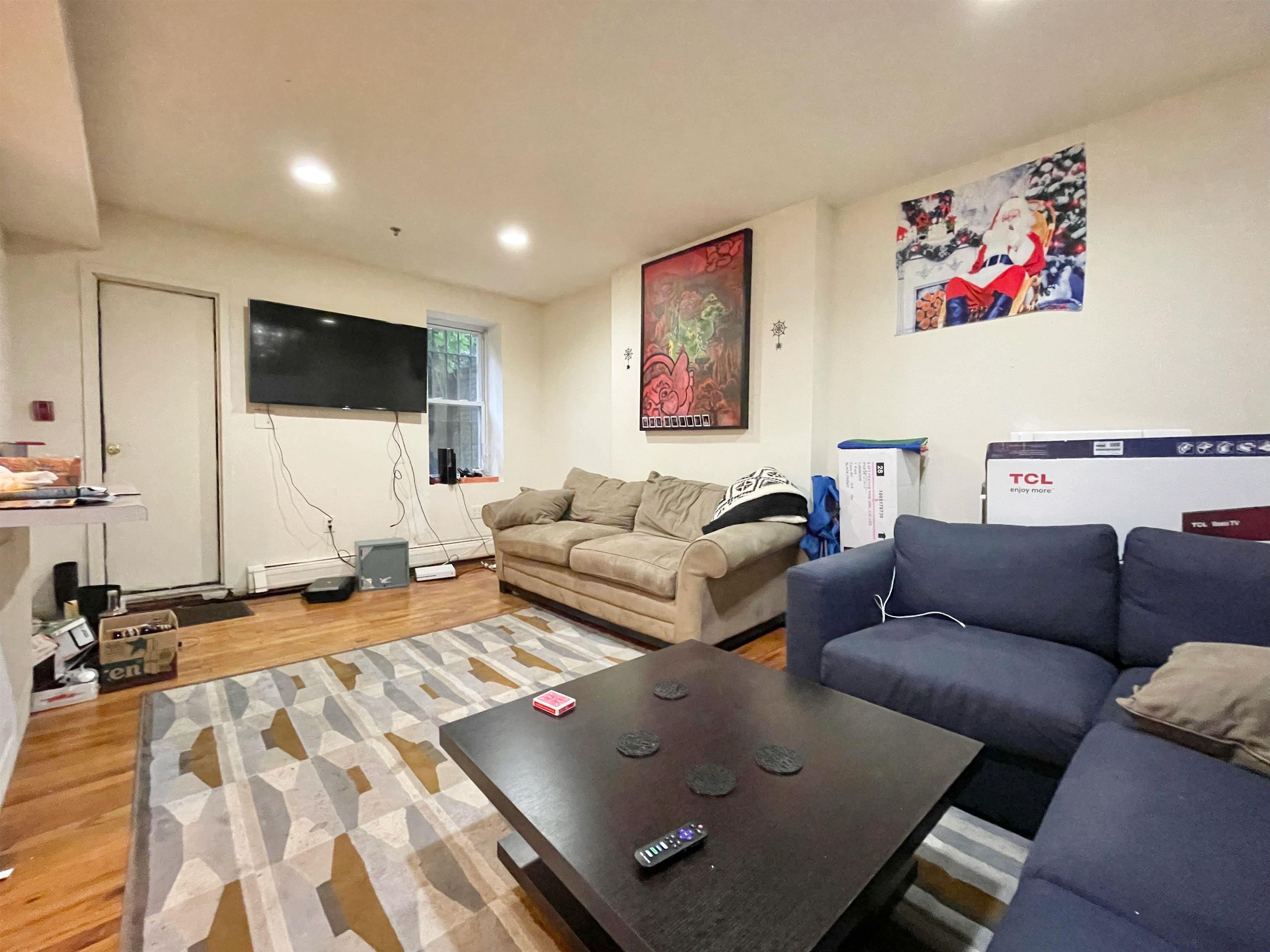 1035 WASHINGTON ST Unit: LL