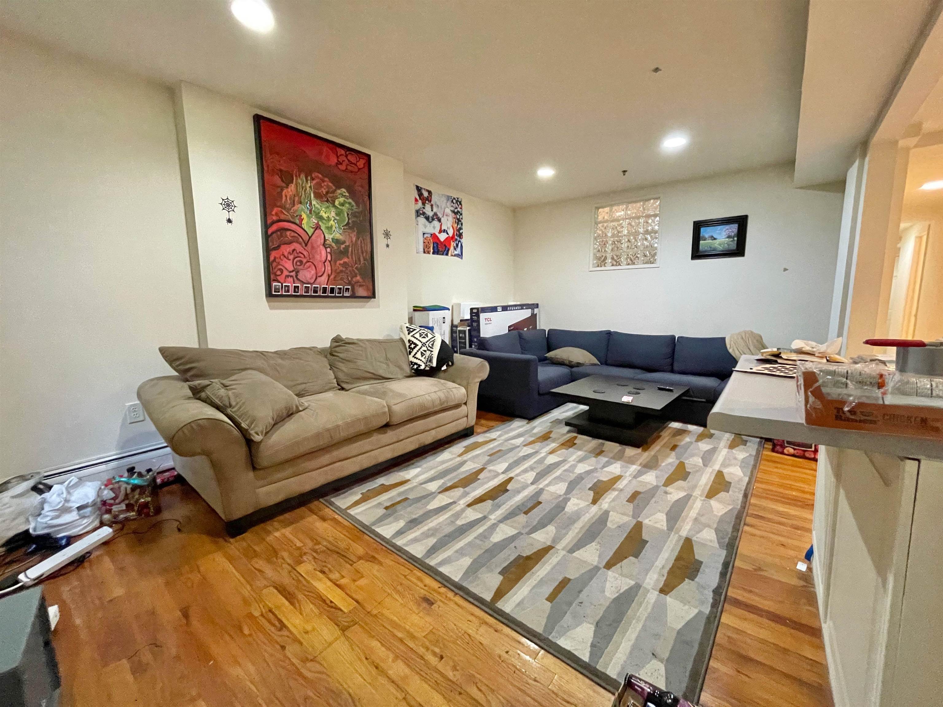1035 WASHINGTON ST Unit: LL