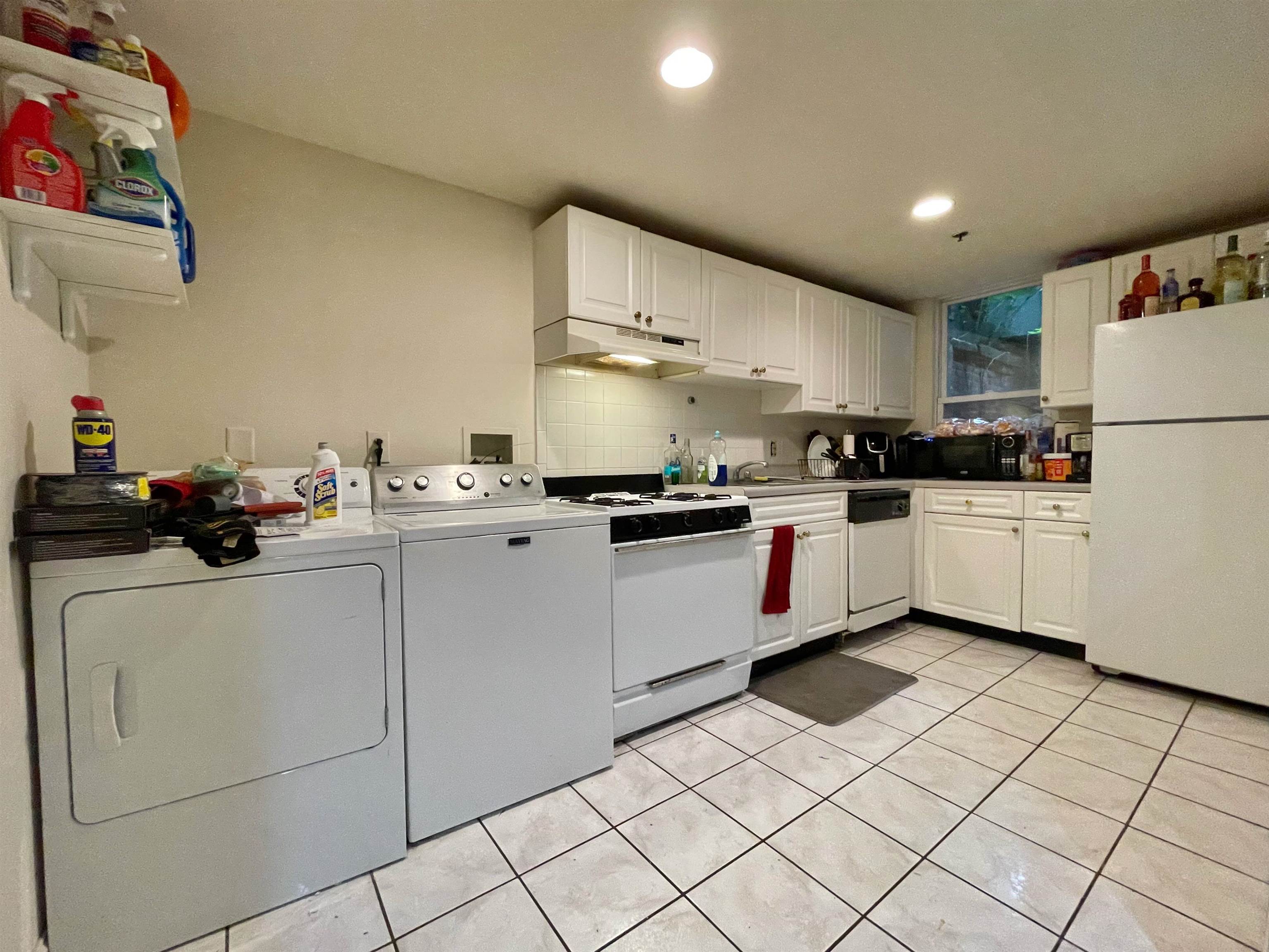 1035 WASHINGTON ST Unit: LL