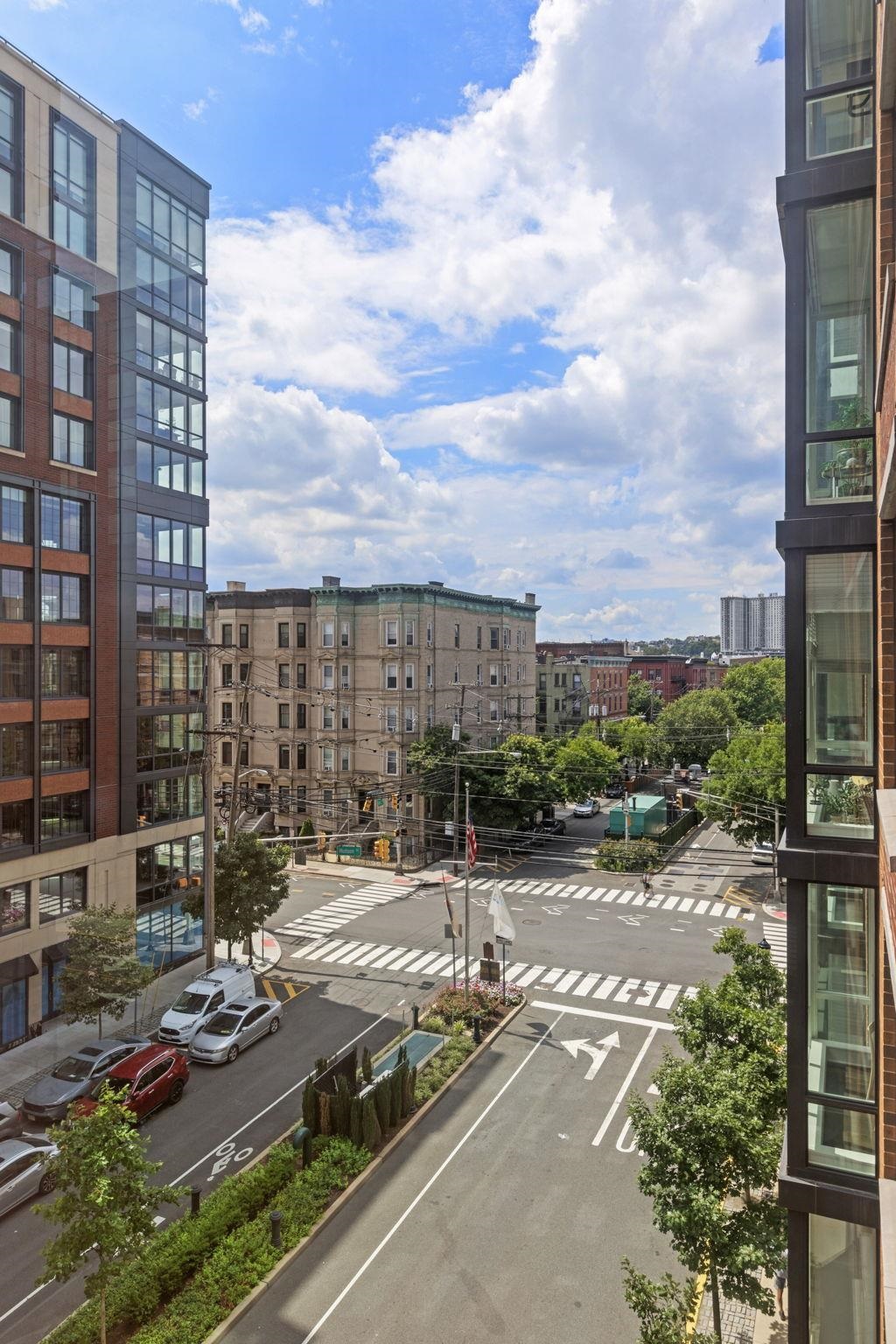 1100 MAXWELL LANE Unit: 509
