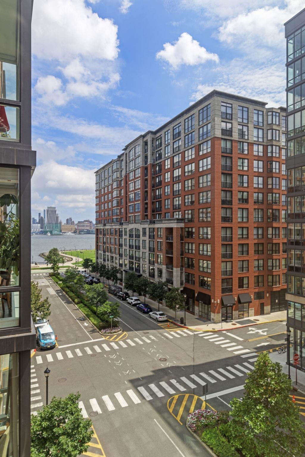 1100 MAXWELL LANE Unit: 509