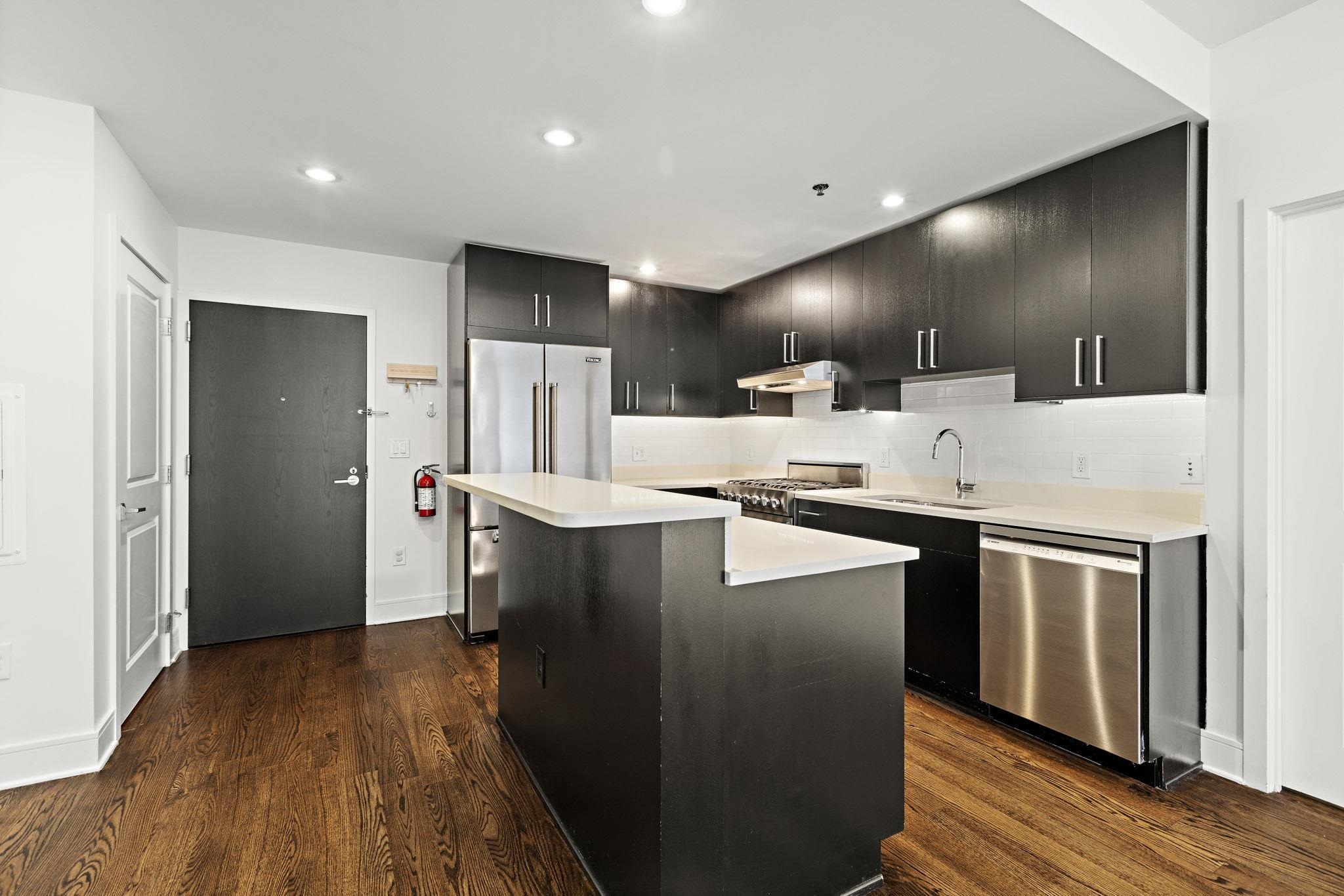 1100 MAXWELL LANE Unit: 509