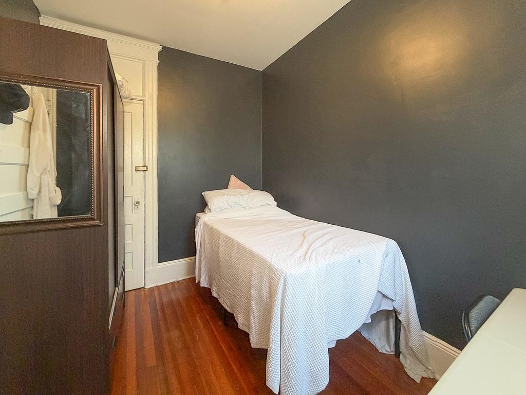 192 GRIFFITH ST Unit: 3