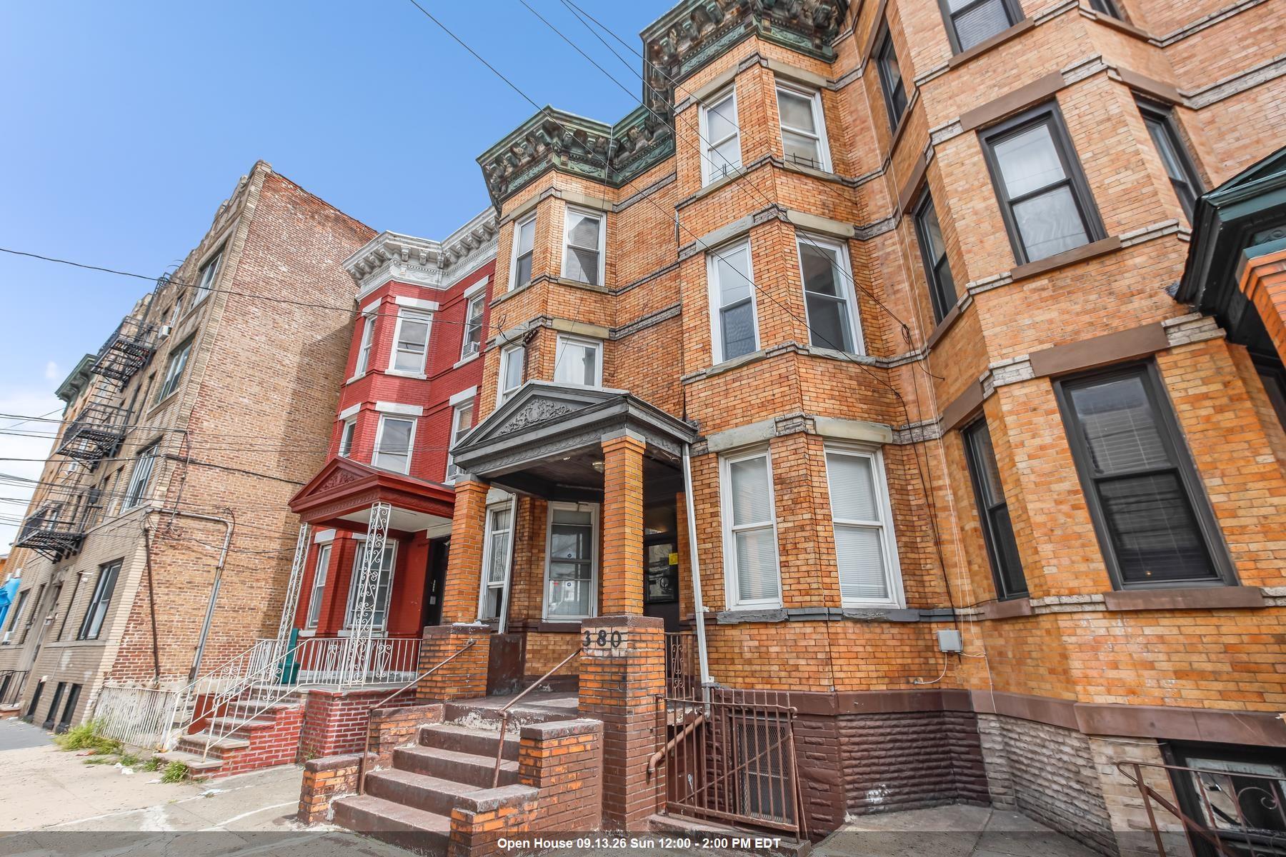 380 BALDWIN AVE Unit: 2R