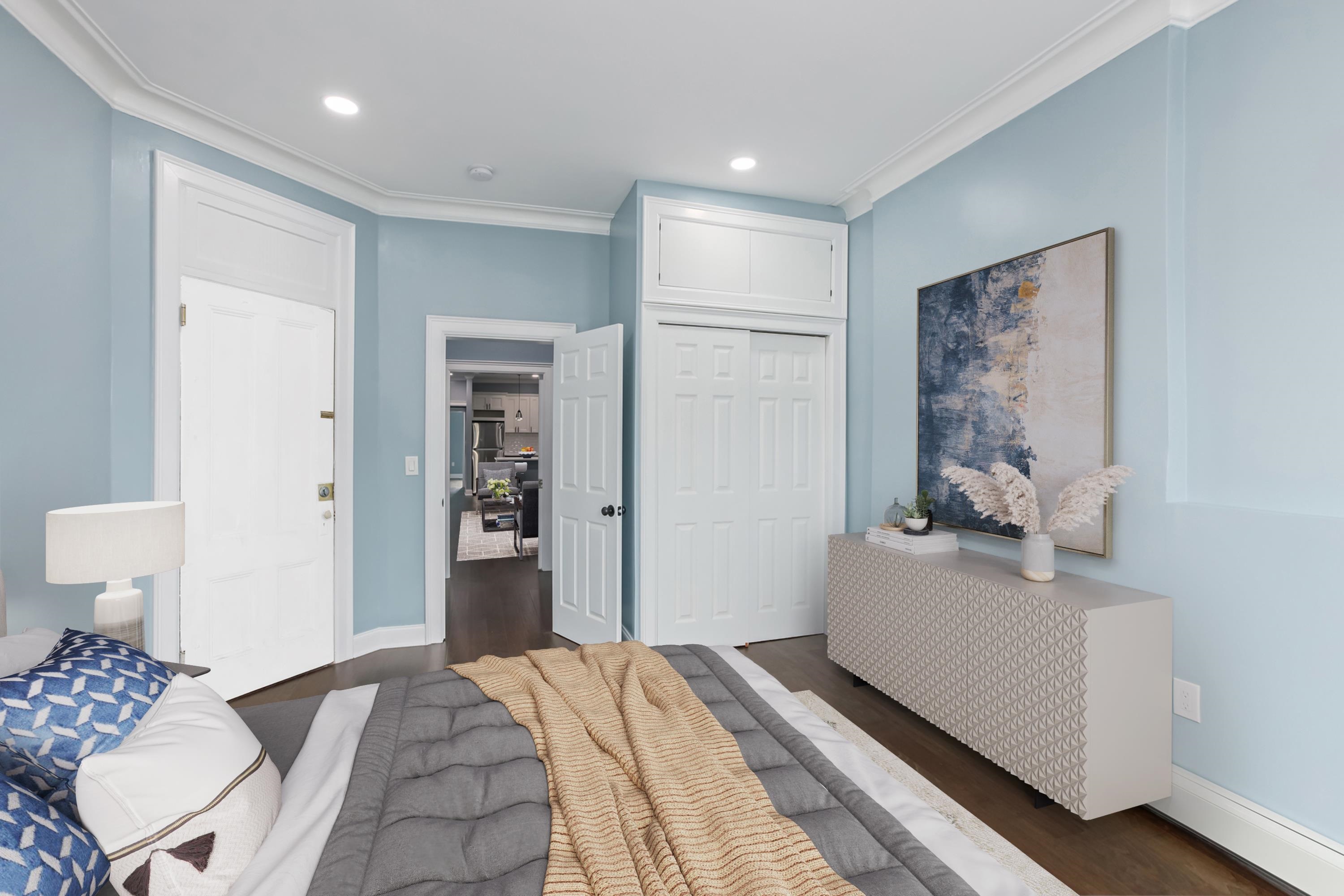 380 BALDWIN AVE Unit: 2R