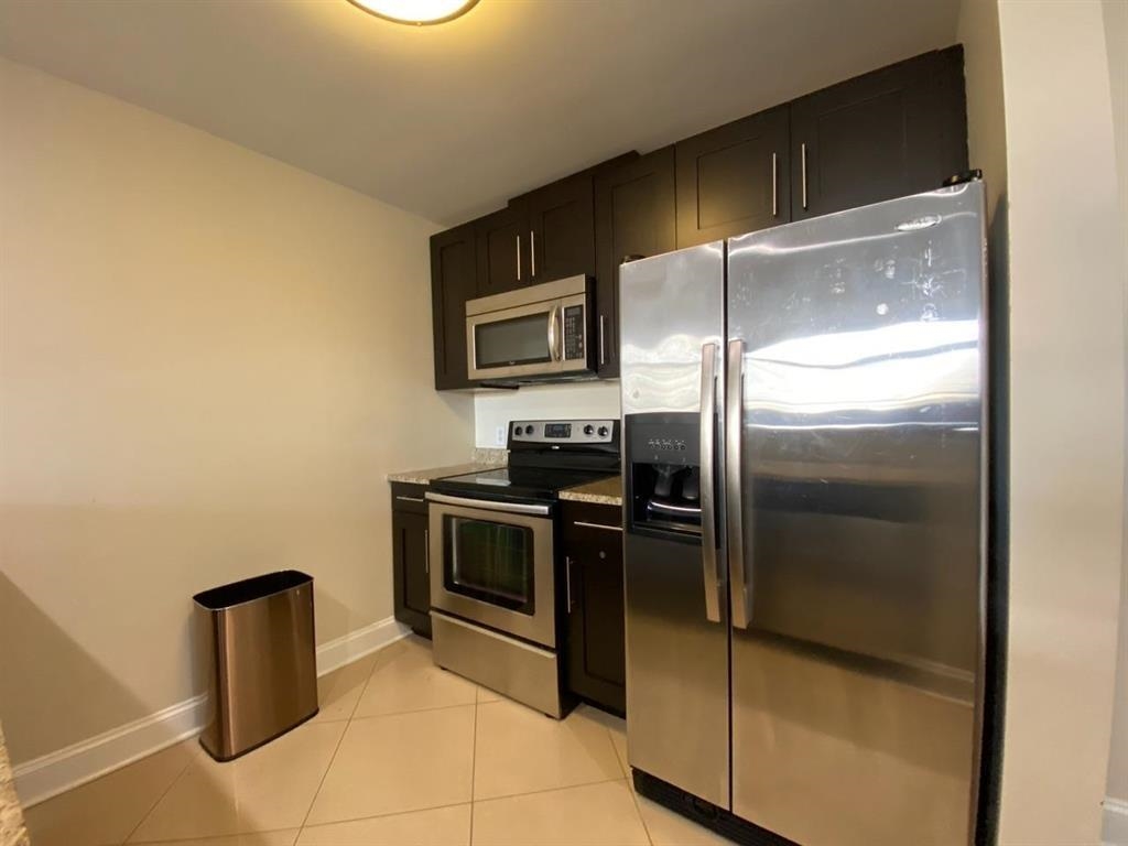 29 1ST ST Unit: 505