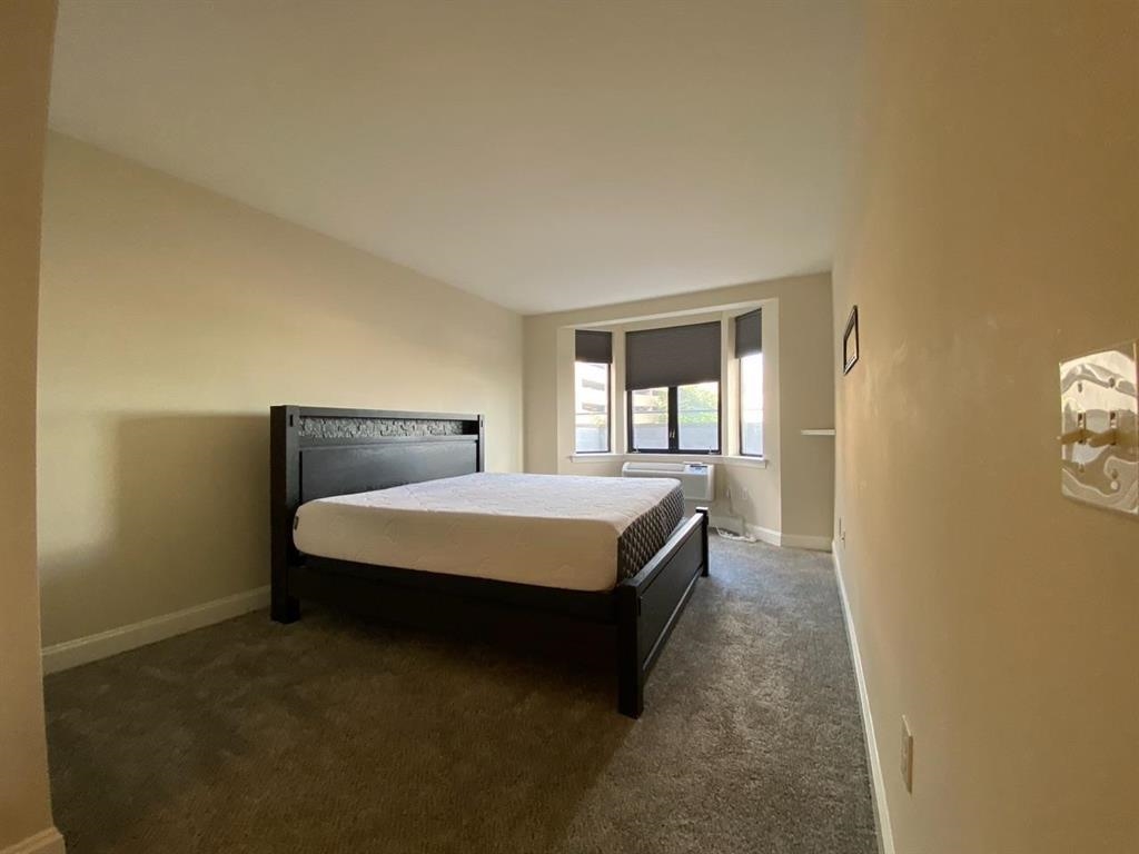 29 1ST ST Unit: 505