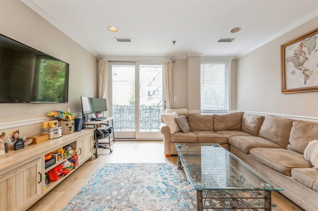 70 ADAMS ST Unit: 2A