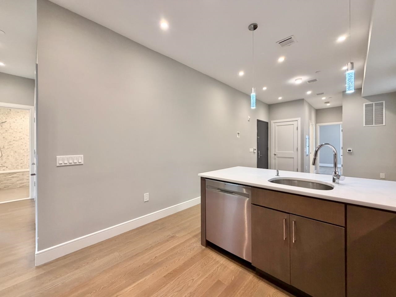 56 3RD ST Unit: 3