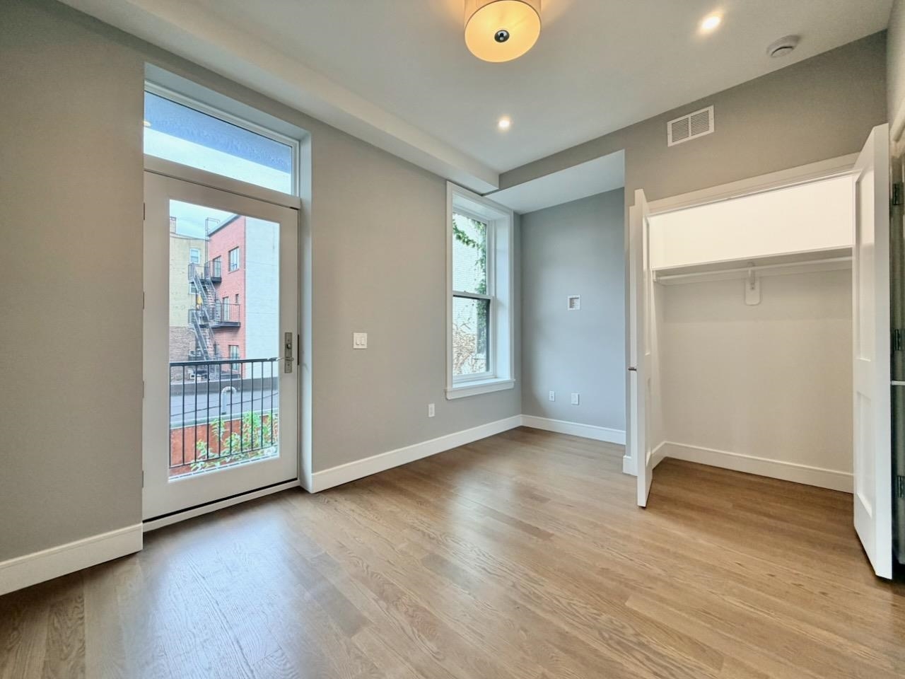 56 3RD ST Unit: 3