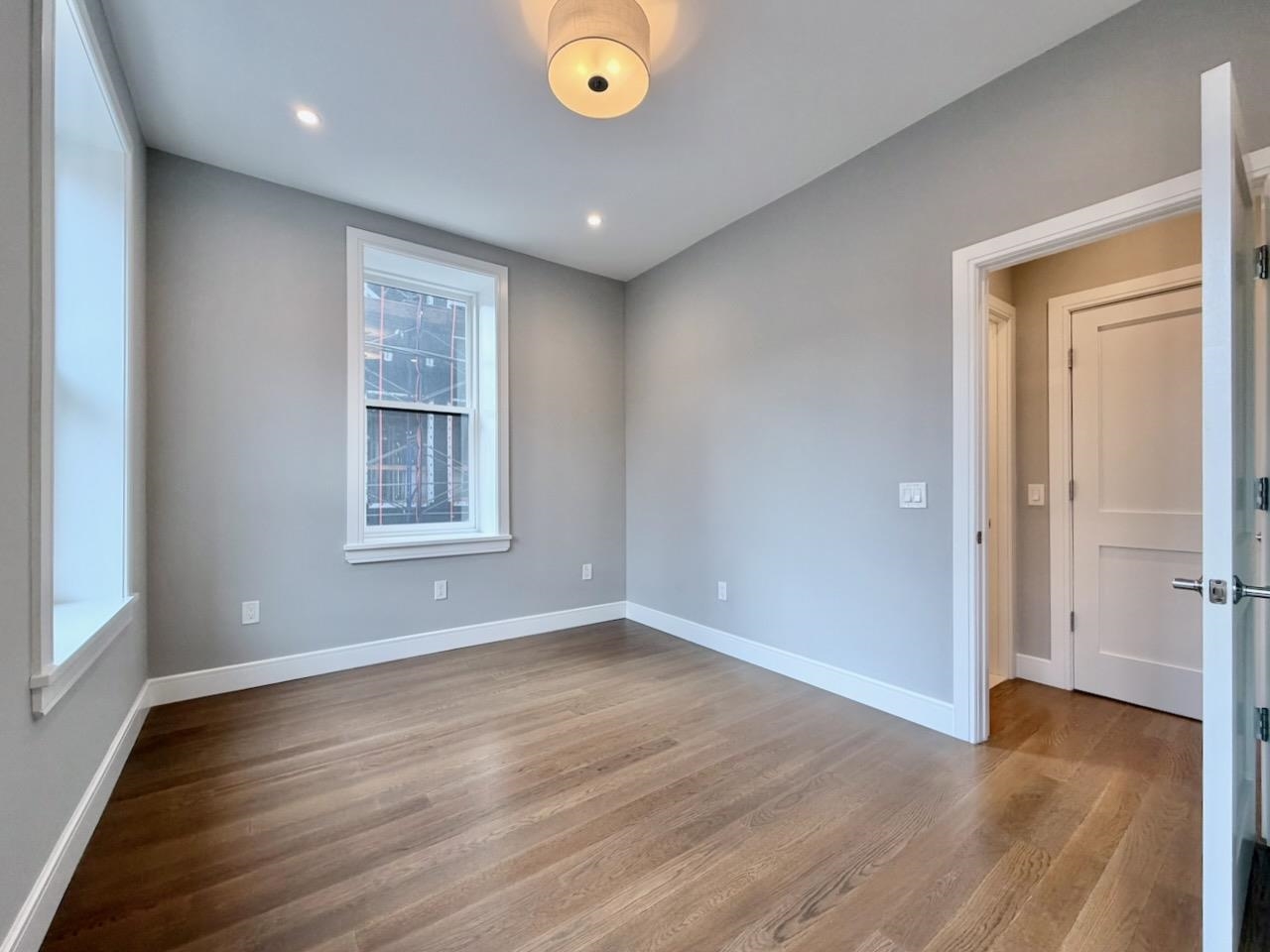 56 3RD ST Unit: 3