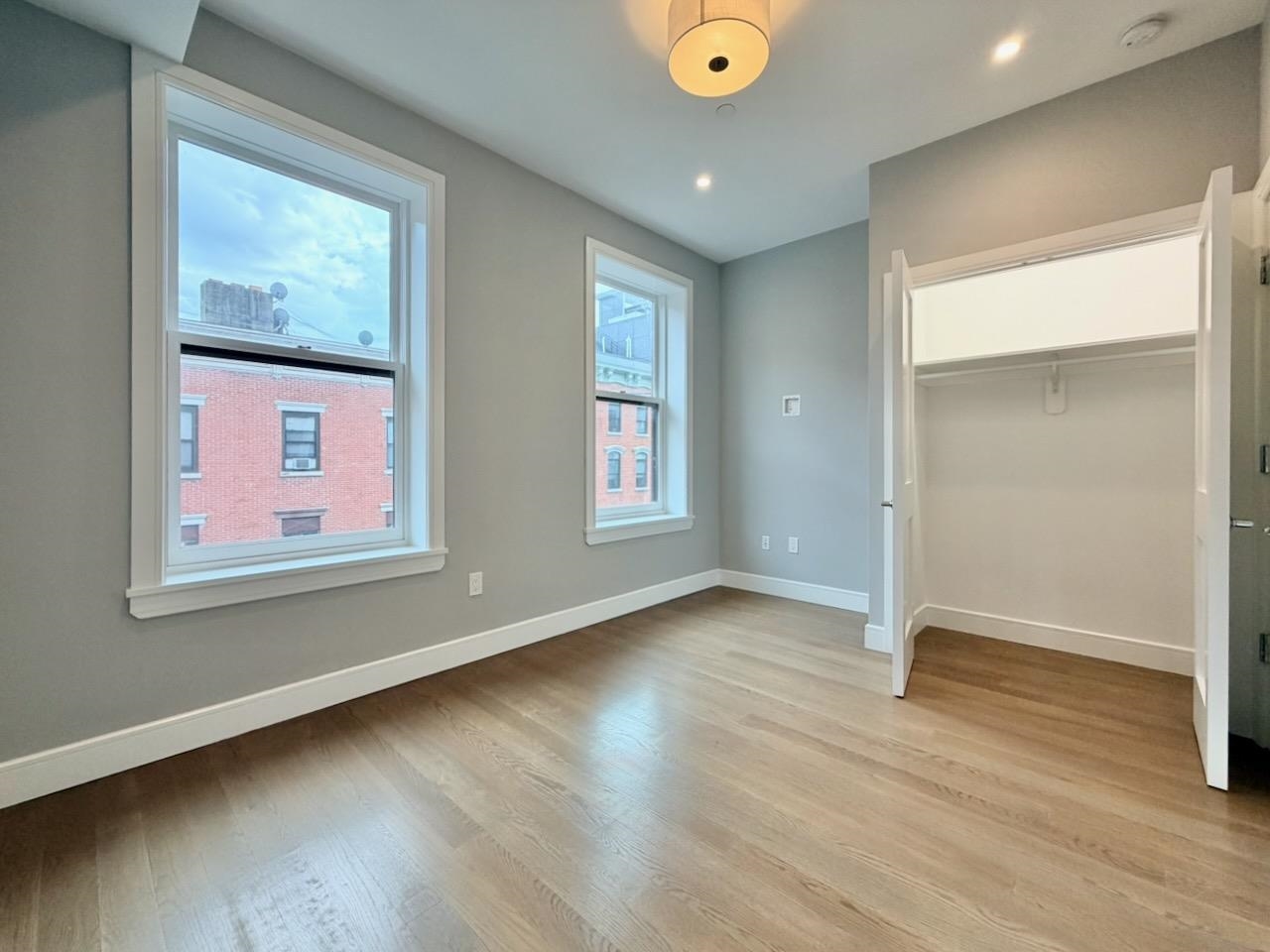 56 3RD ST Unit: 3