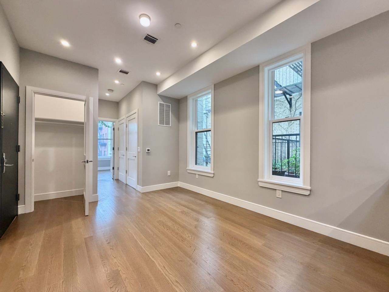 56 3RD ST Unit: 3