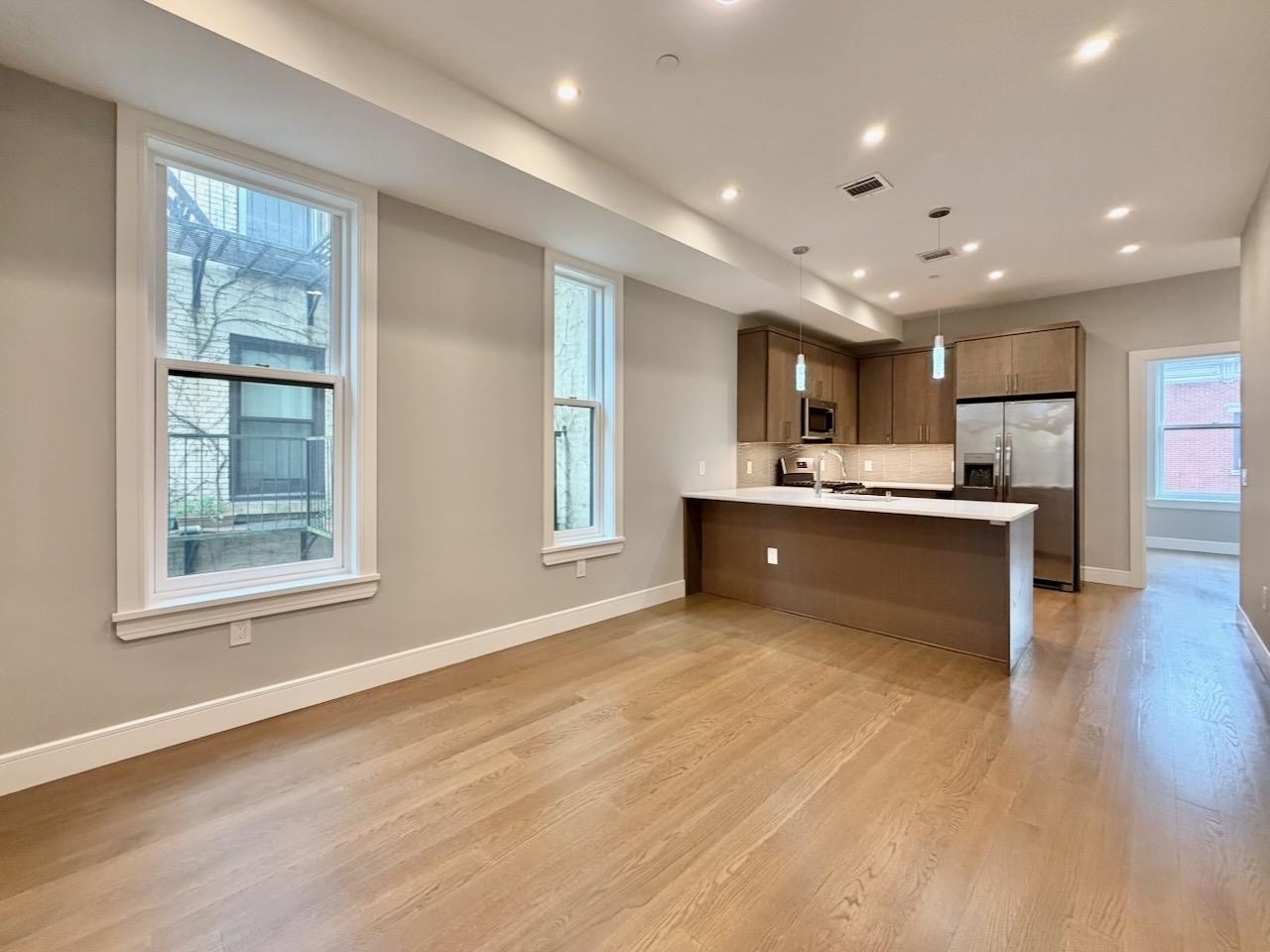 56 3RD ST Unit: 3