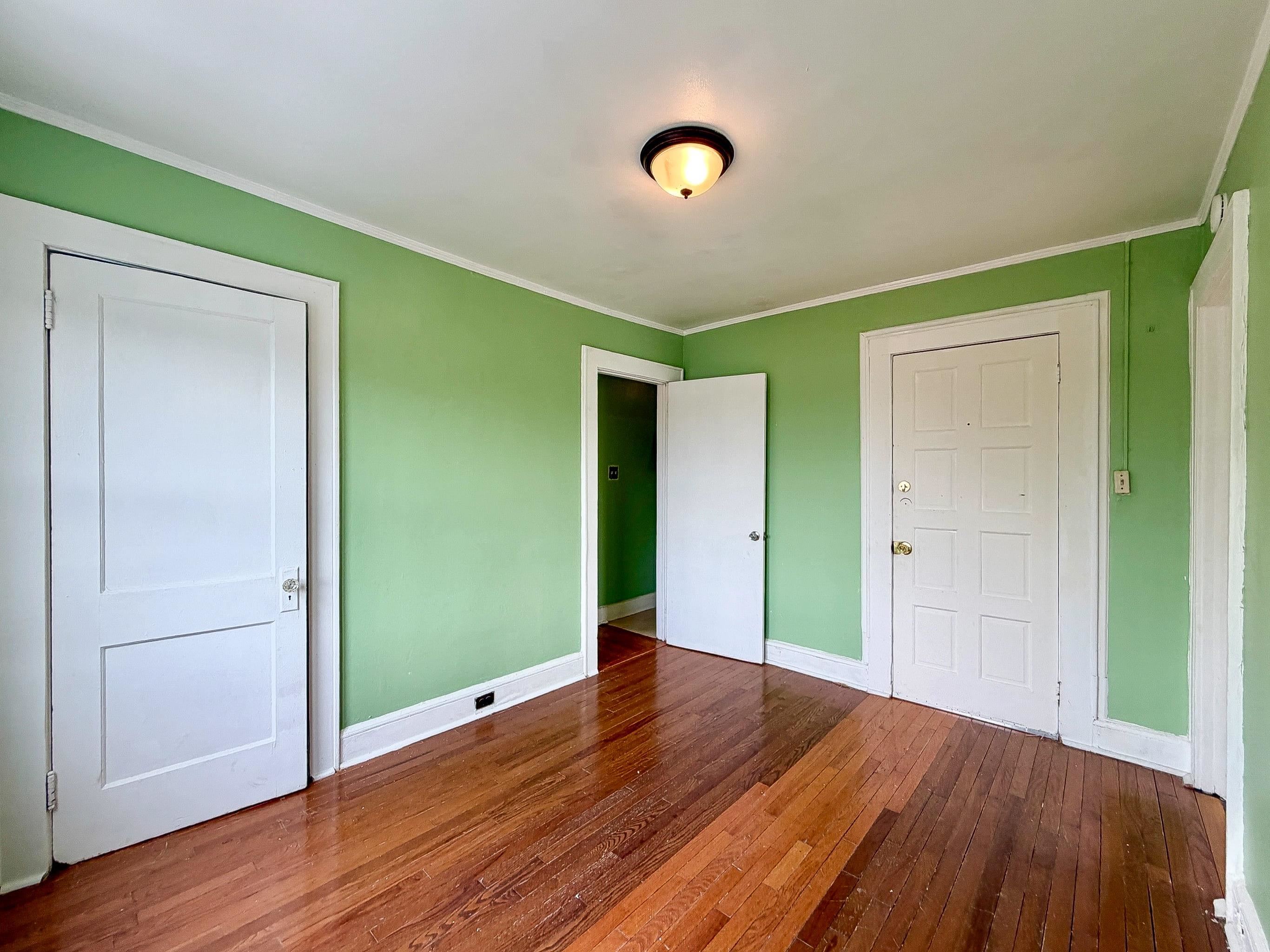231 MYRTLE AVE