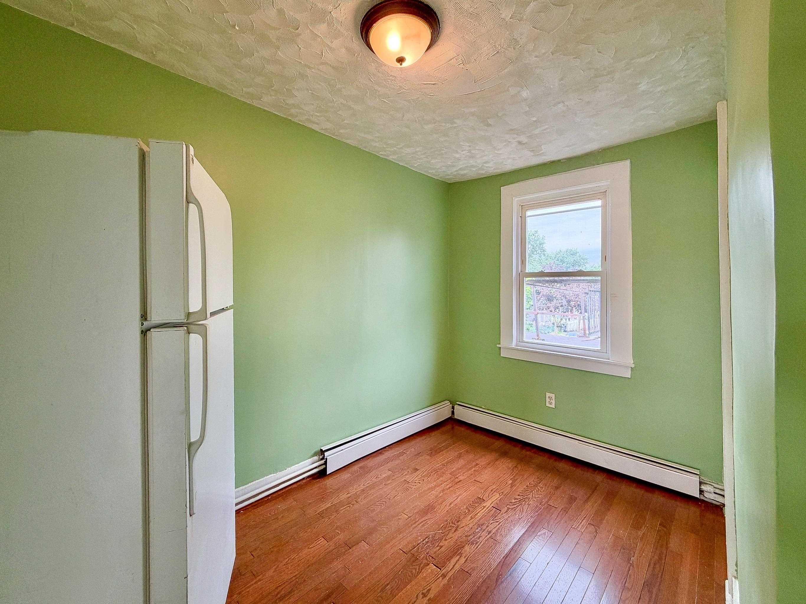 231 MYRTLE AVE