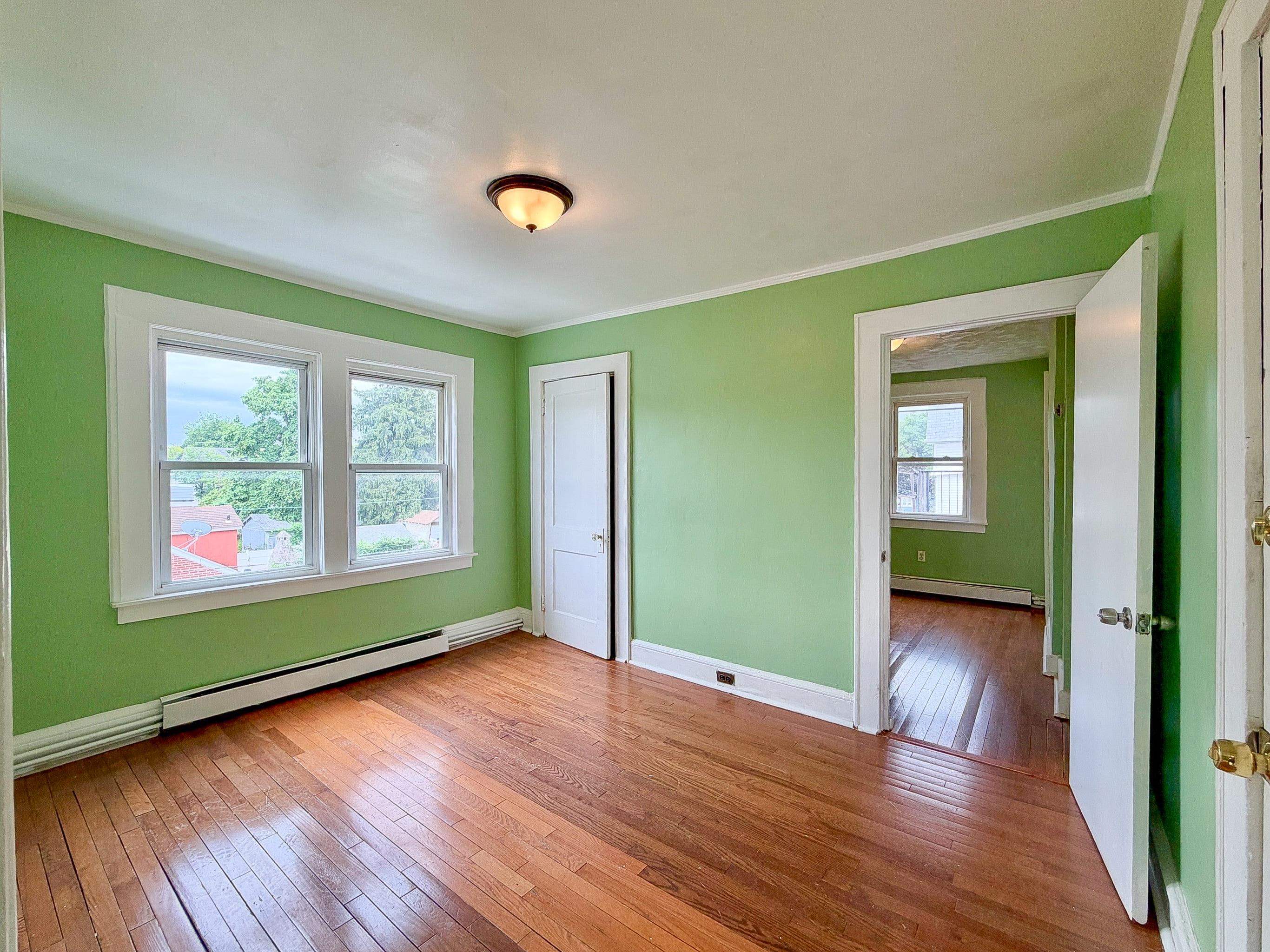 231 MYRTLE AVE