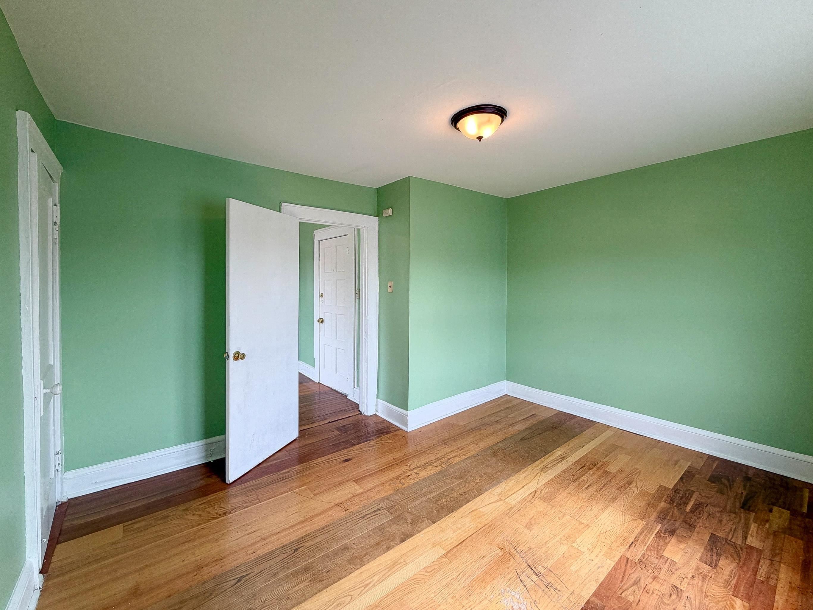 231 MYRTLE AVE