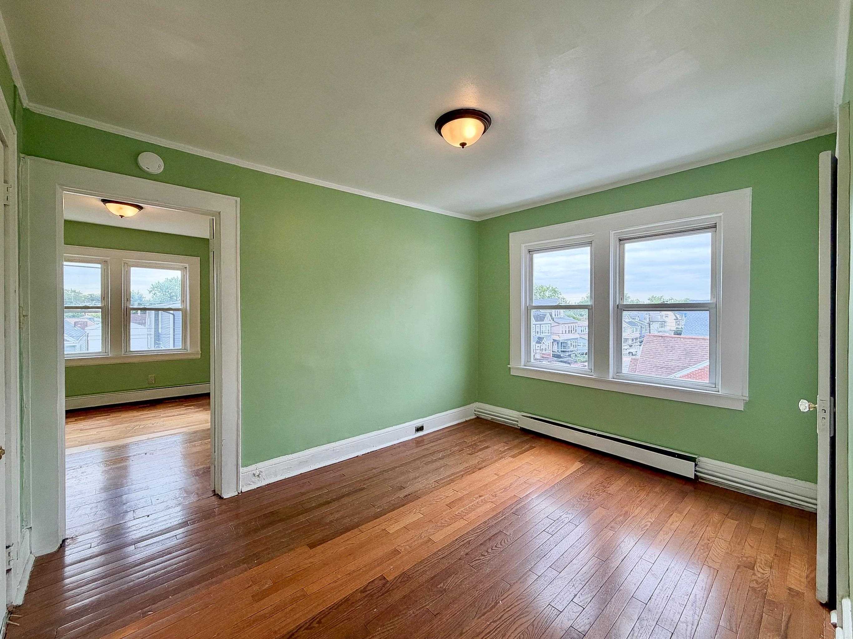 231 MYRTLE AVE