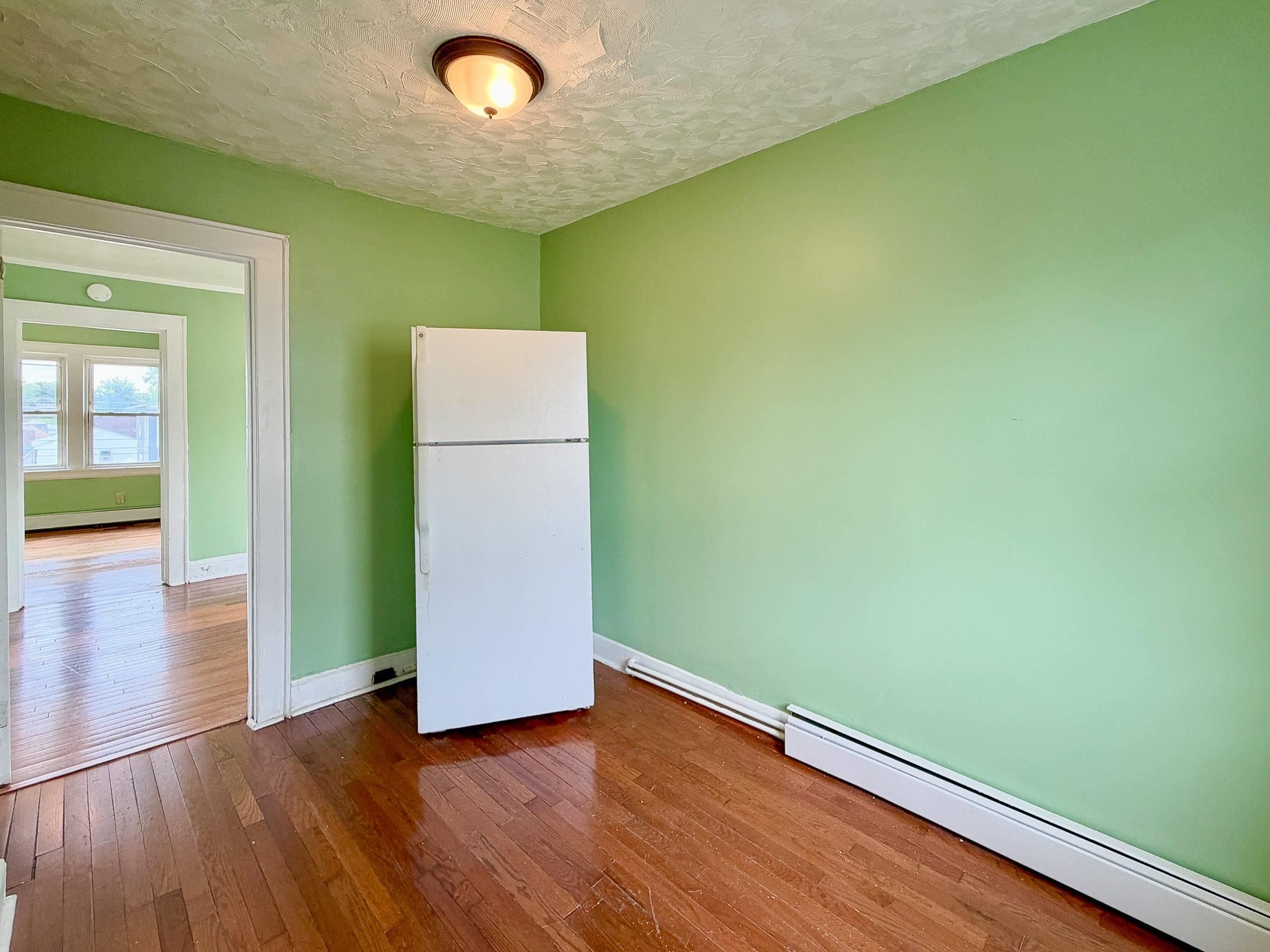 231 MYRTLE AVE