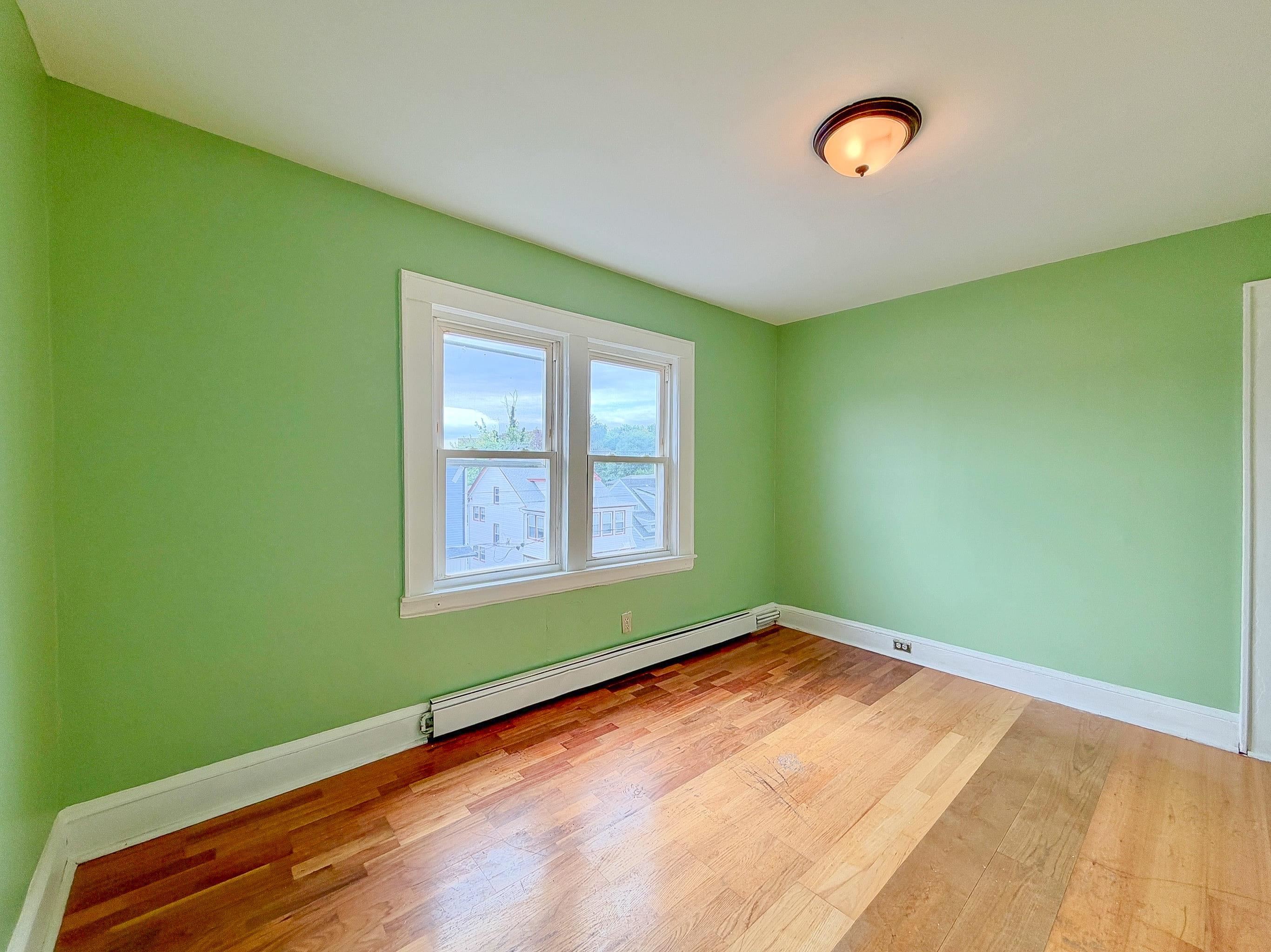 231 MYRTLE AVE
