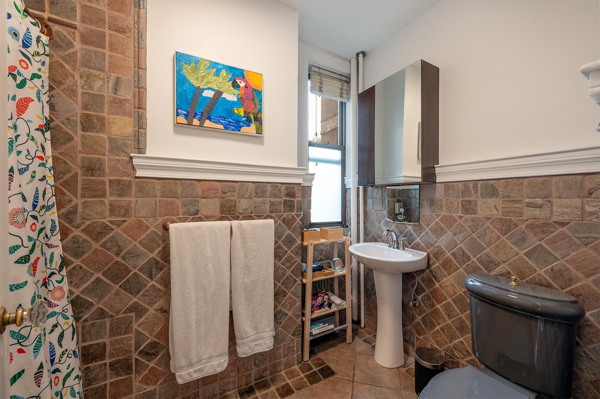 2600 JOHN F KENNEDY BLVD Unit: 1E