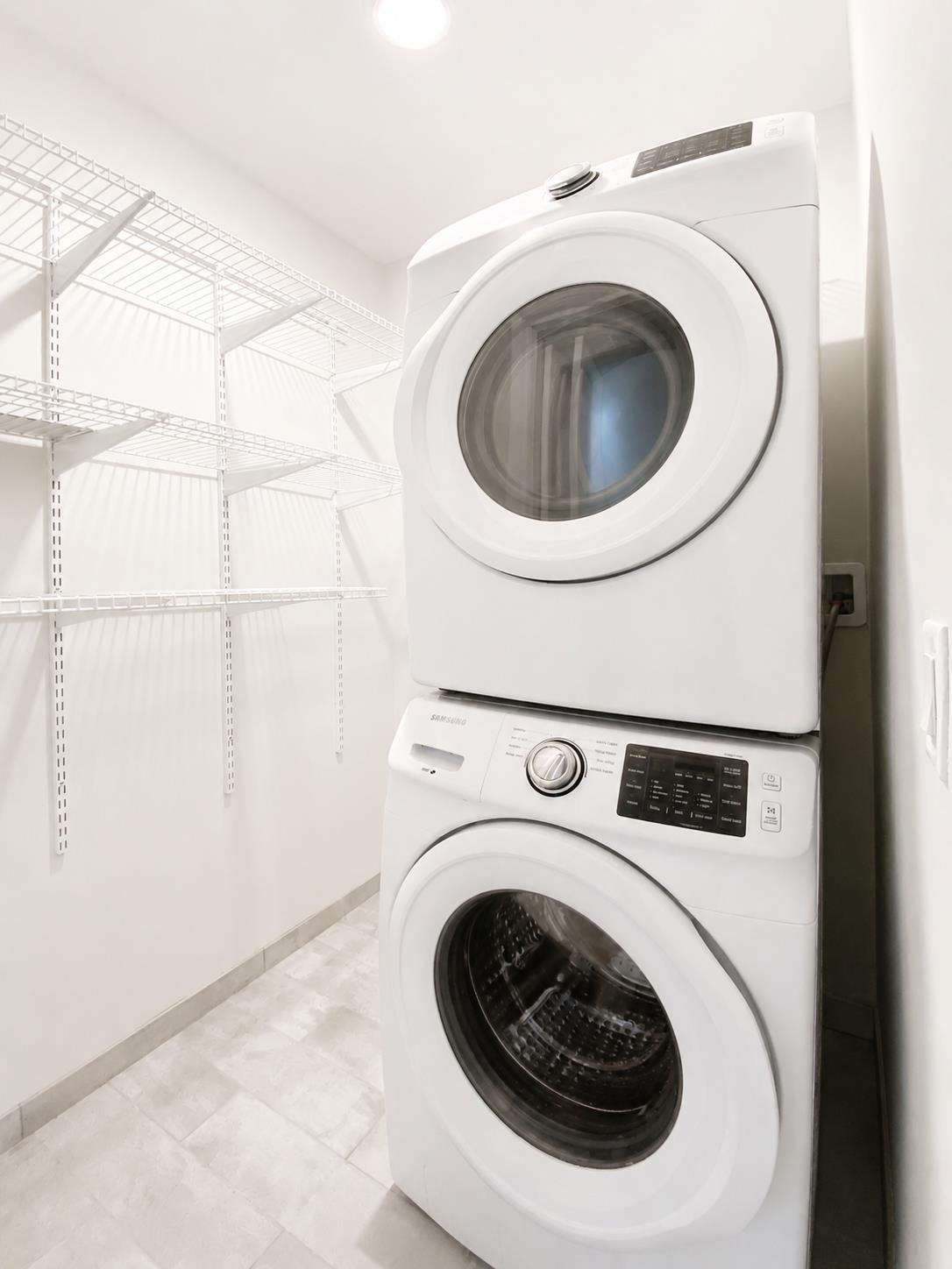 29 BELMONT AVE Unit: 2