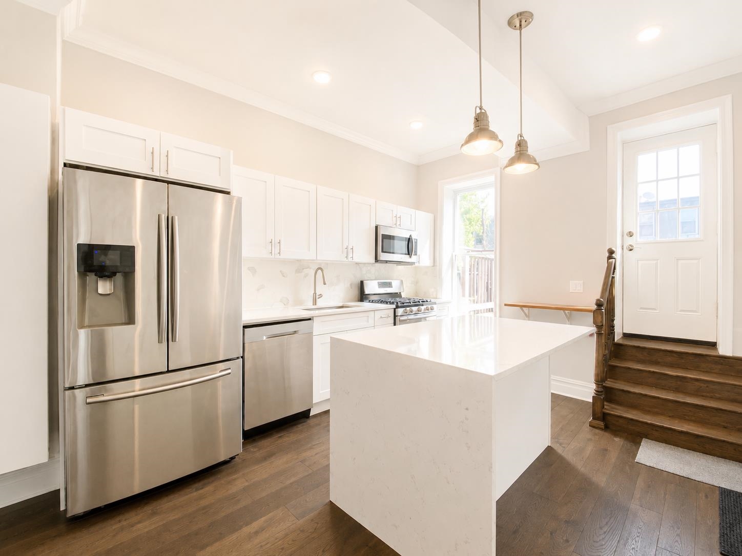 29 BELMONT AVE Unit: 2