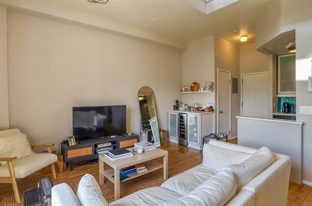 101 WILLOW AVE Unit: 5A