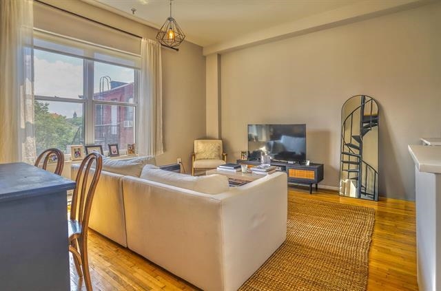 101 WILLOW AVE Unit: 5A