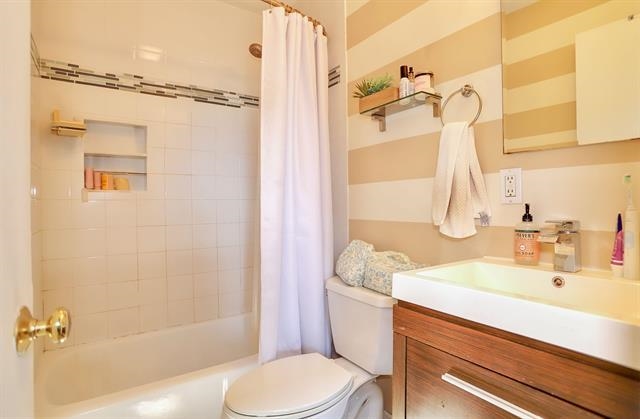 101 WILLOW AVE Unit: 5A