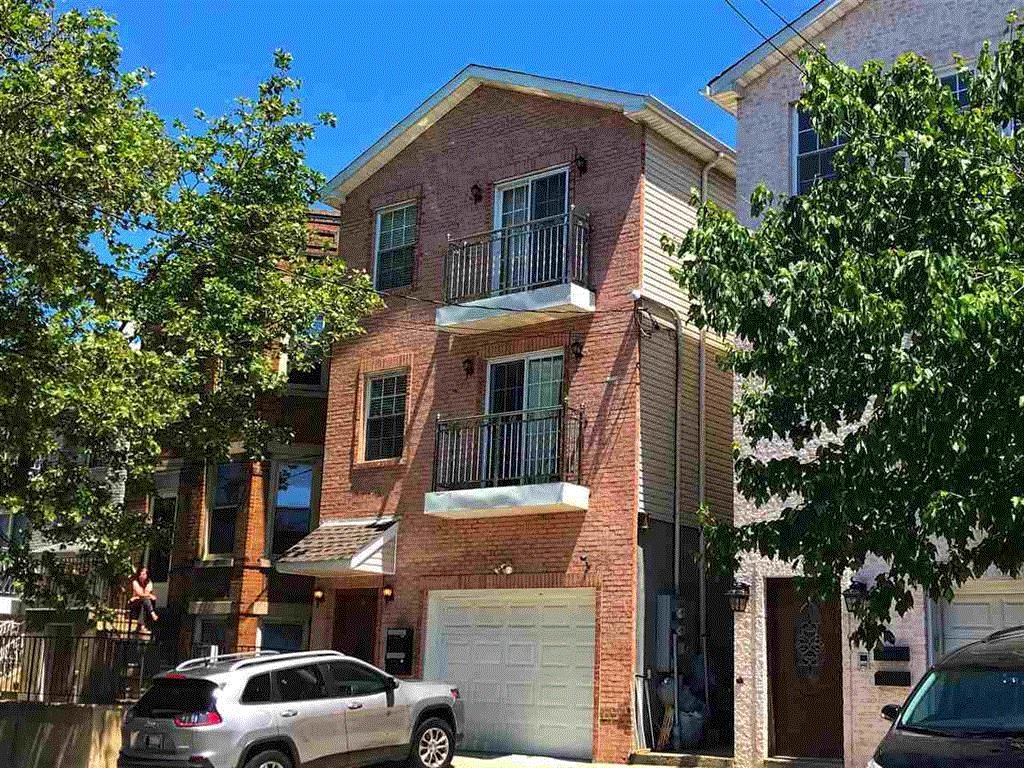 302 TERRACE AVE Unit: Unit 2