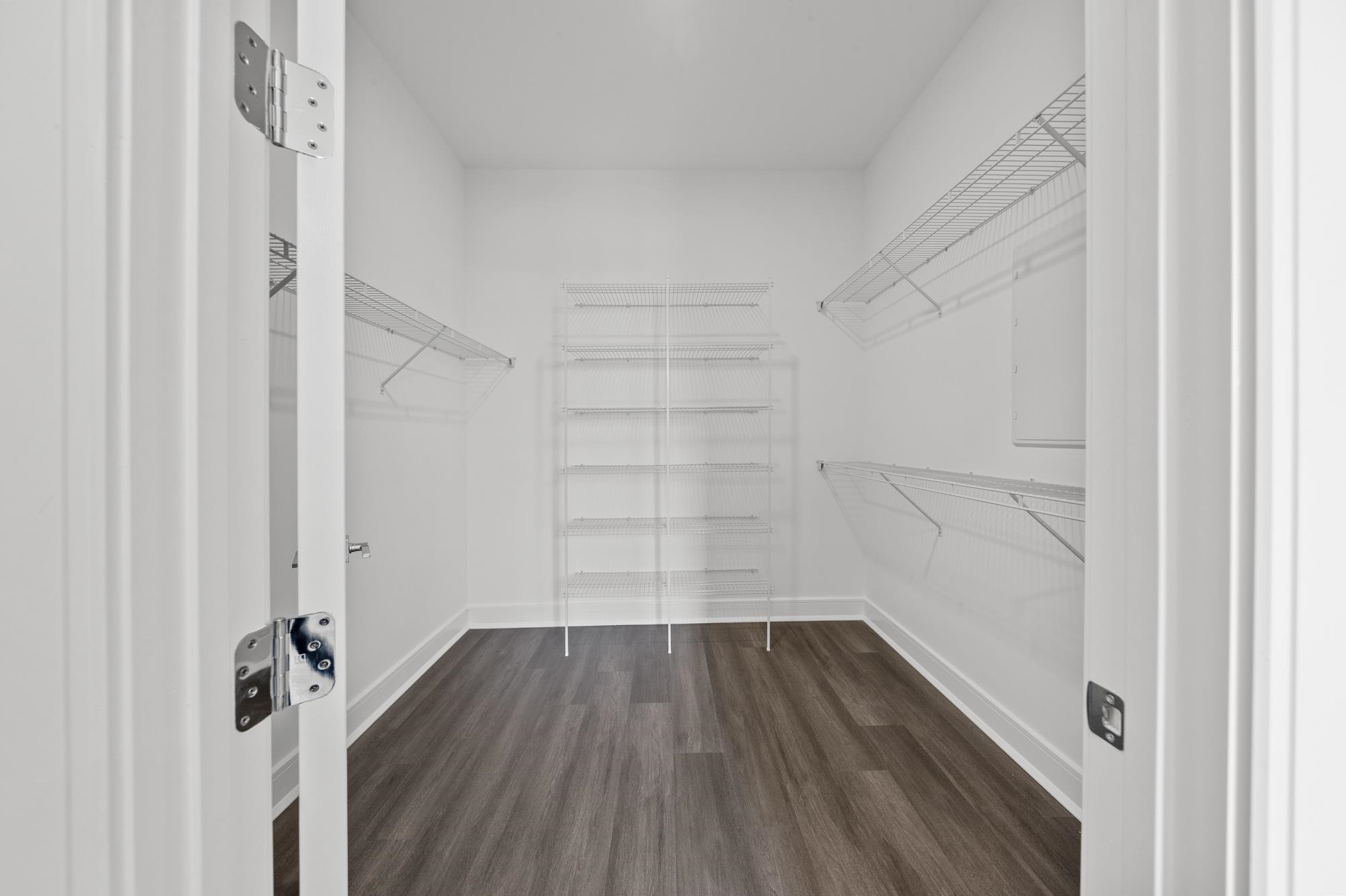 121 34TH ST Unit: 402