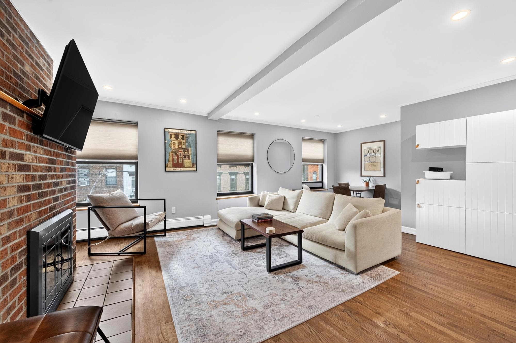 205 PARK AVE Unit: 5
