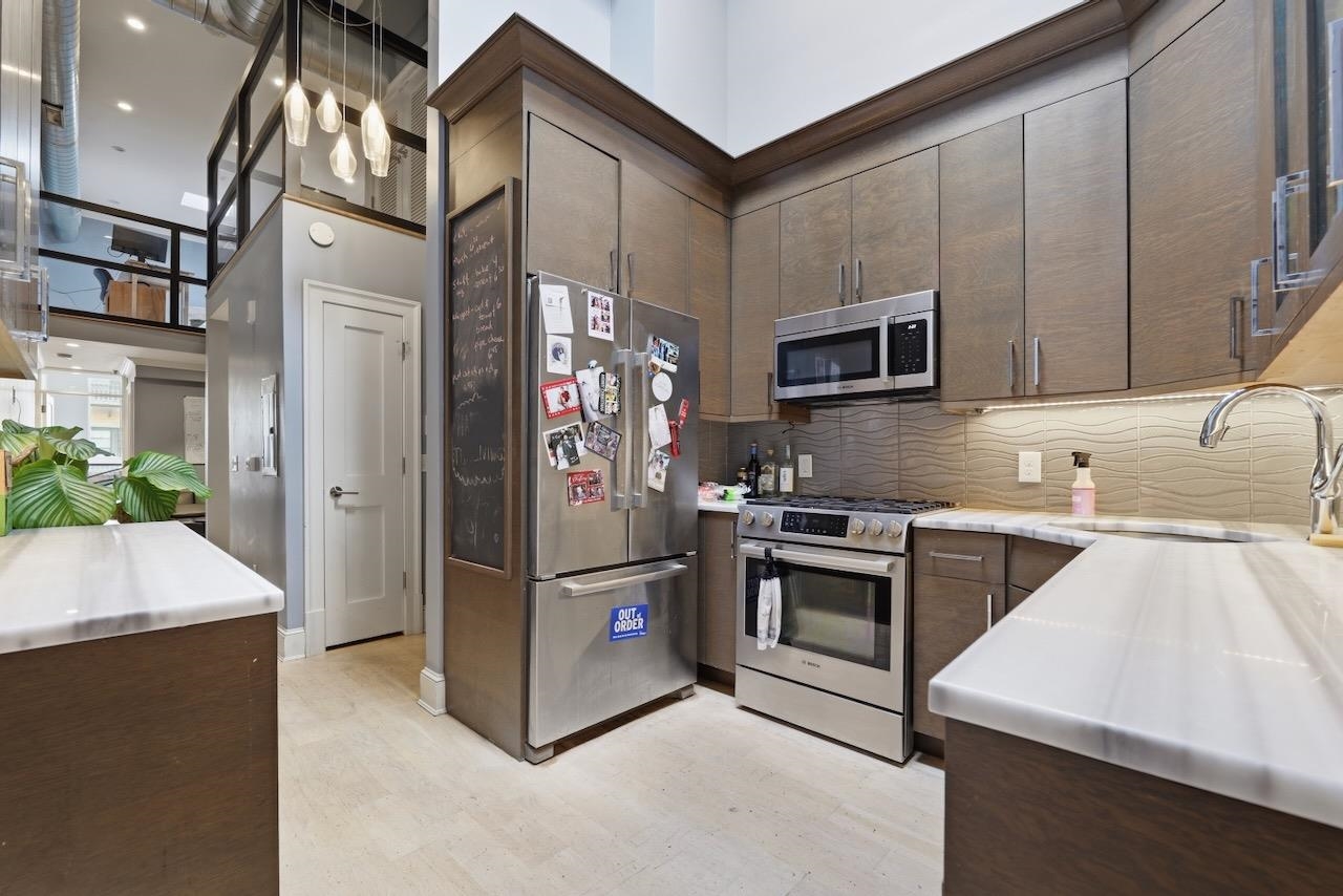 500 JEFFERSON ST Unit: 5