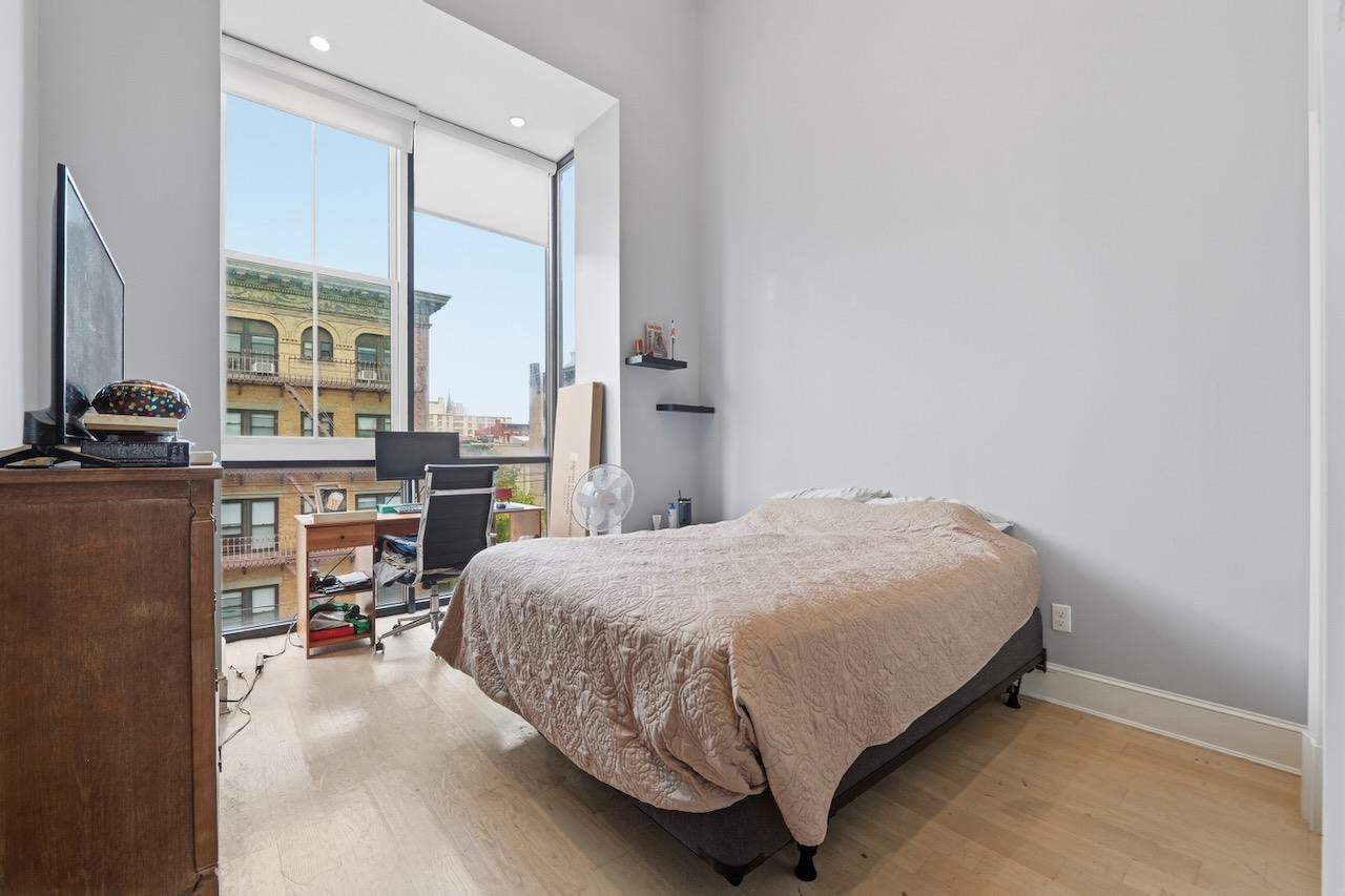 500 JEFFERSON ST Unit: 5