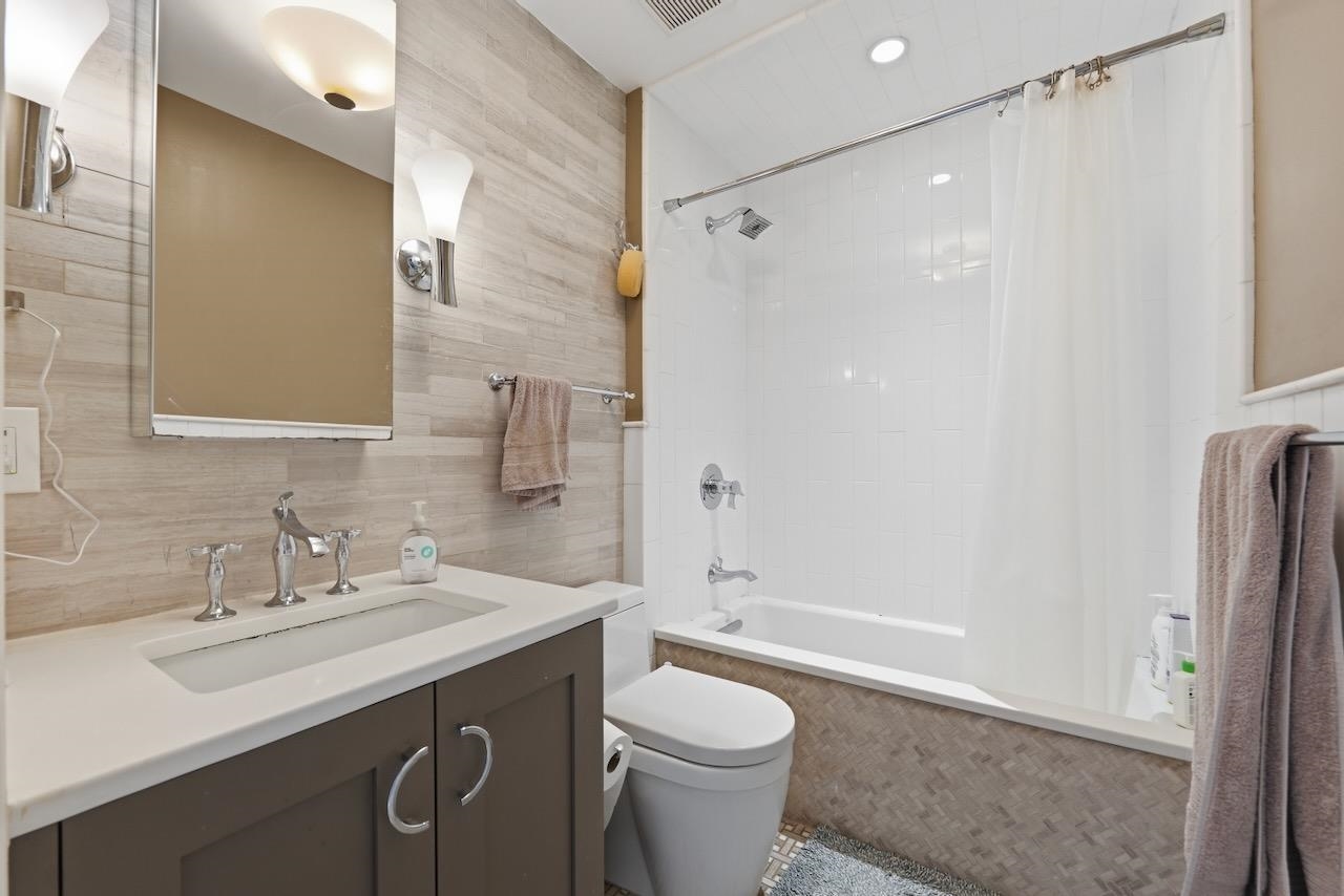 500 JEFFERSON ST Unit: 5