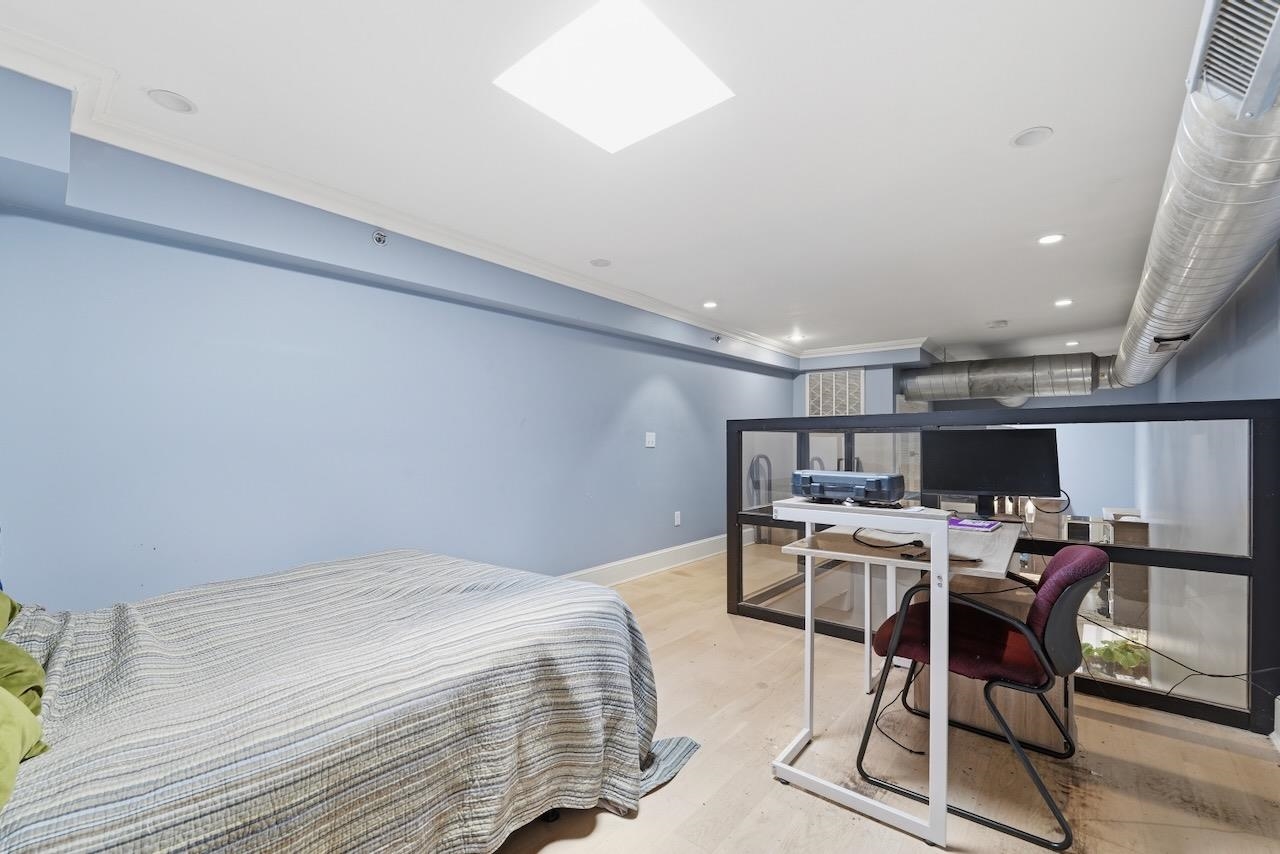 500 JEFFERSON ST Unit: 5