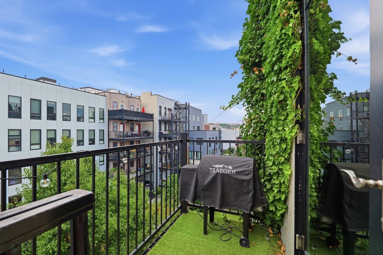 500 JEFFERSON ST Unit: 5